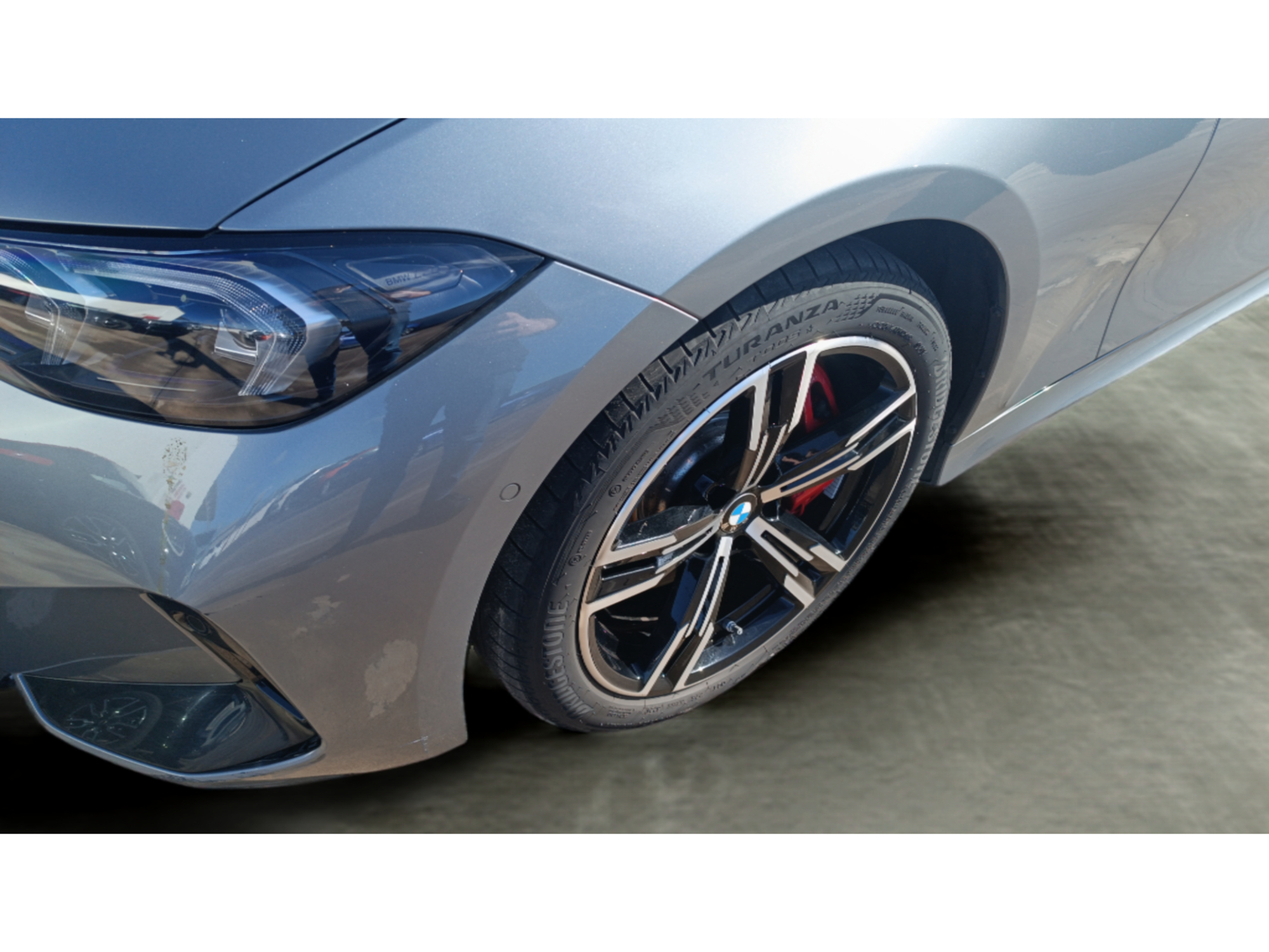 Renting BMW Serie 3 320i 135 kW (184 CV) 4
