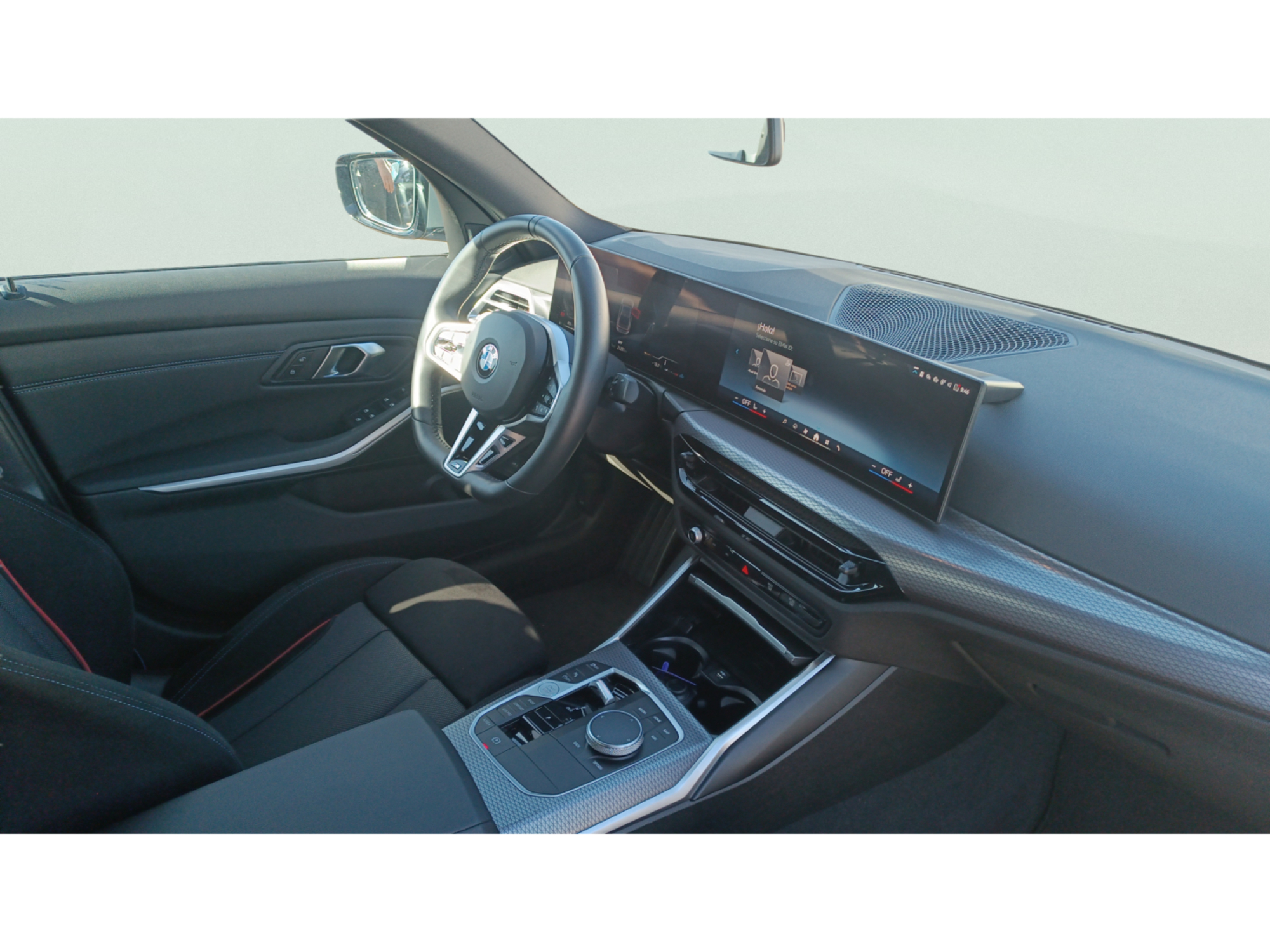 Renting BMW Serie 3 320i 135 kW (184 CV) 4