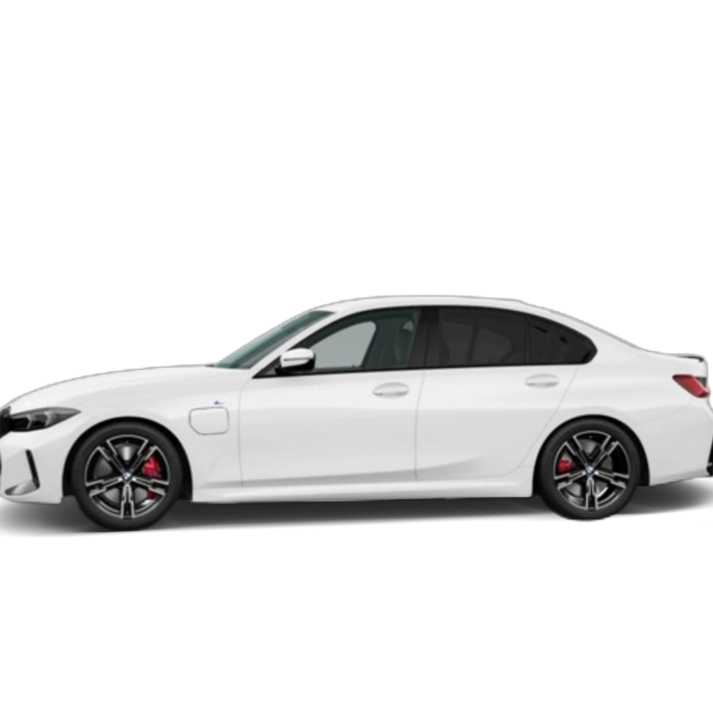 Renting BMW Serie 3 330e 215 kW (292 CV) 4 1