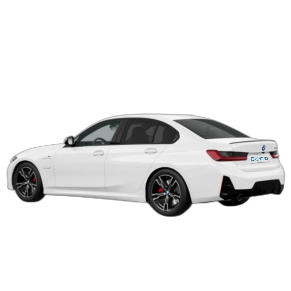 Renting BMW Serie 3 330e 215 kW (292 CV) 4 1