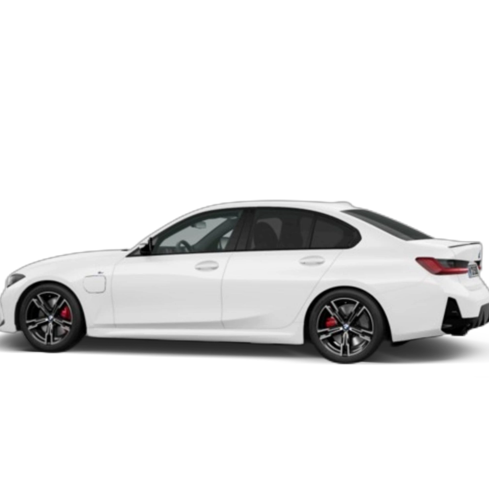 Renting BMW Serie 3 330e 215 kW (292 CV) 4 1
