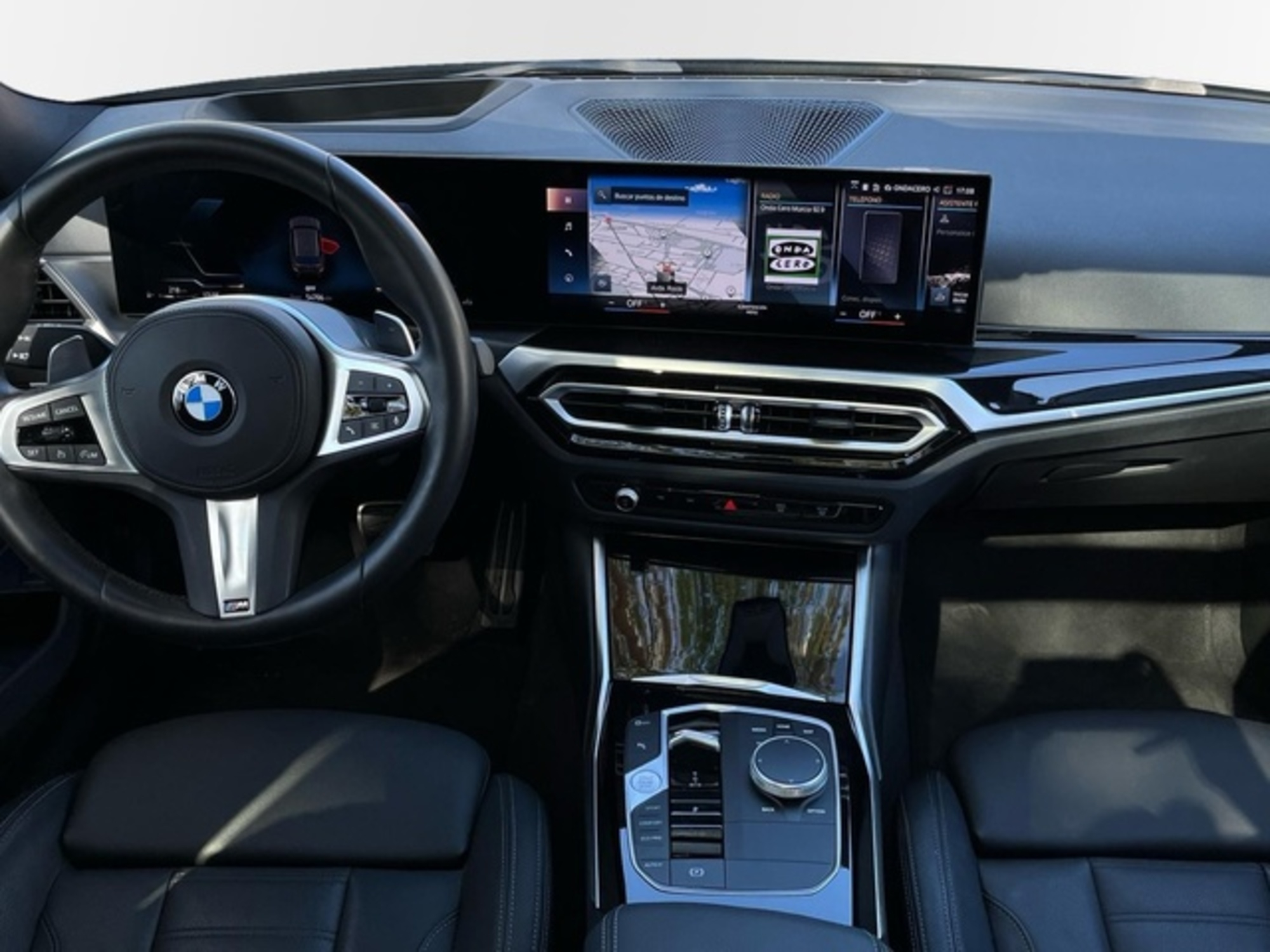 Renting BMW Serie 3 M340i xDrive Touring 275 kW (374 CV) 1