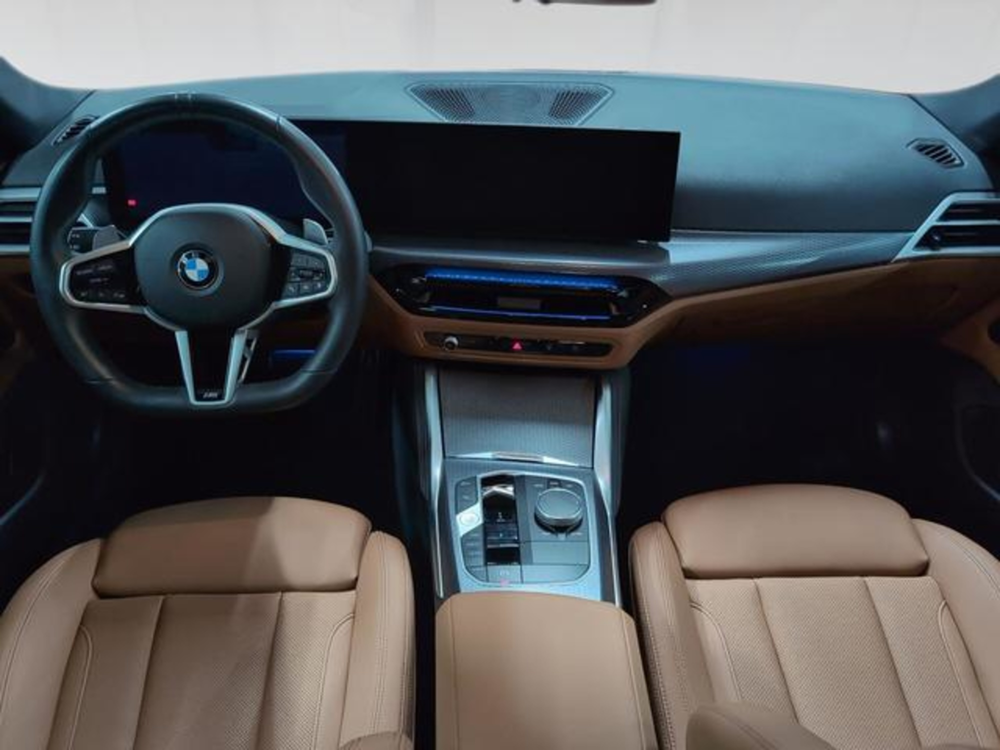 Renting BMW Serie 4 420d Gran Coupe 140 kW (190 CV) 2 9
