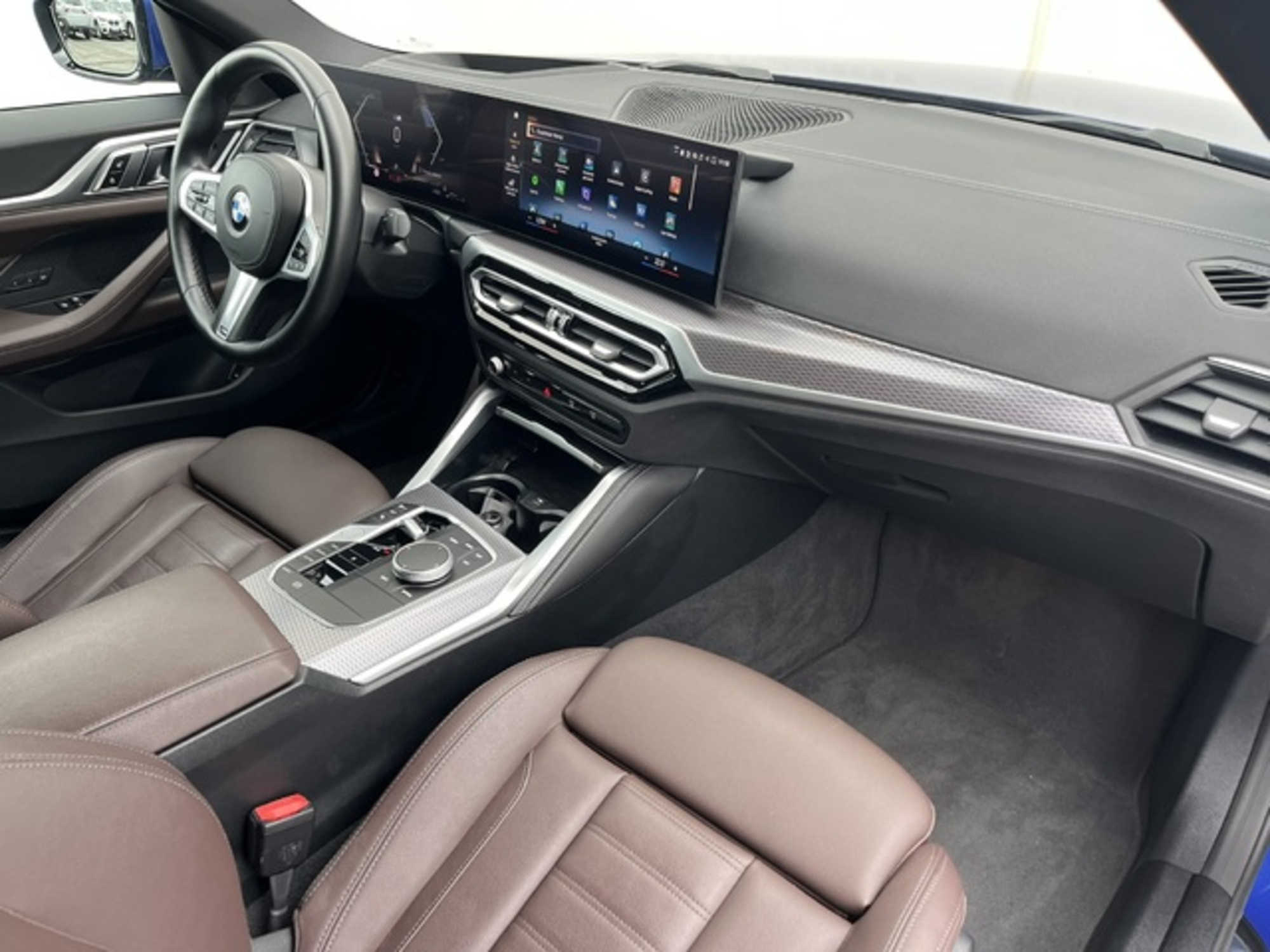Renting BMW Serie 4 420d Gran Coupe 140 kW (190 CV) 2 11