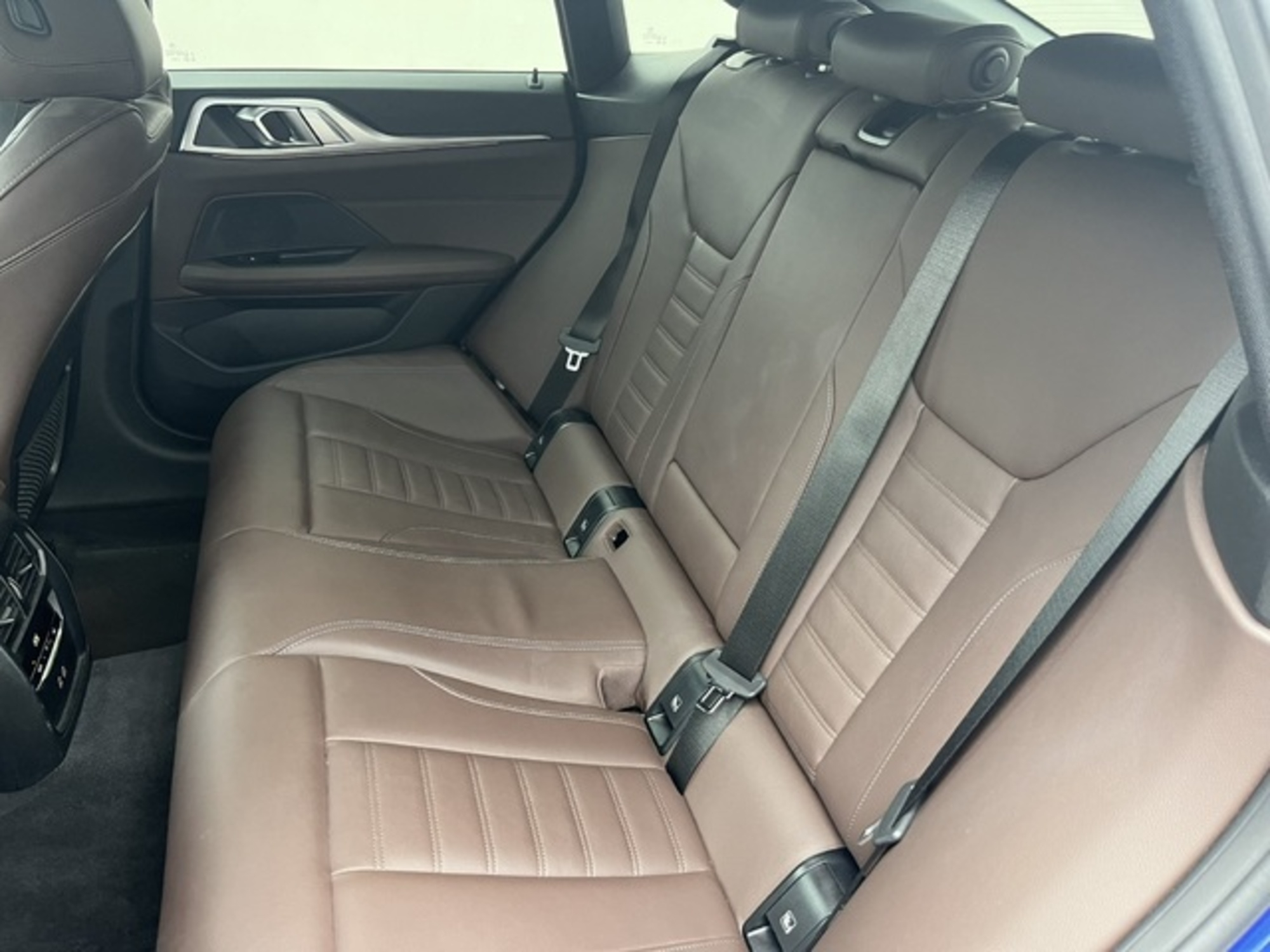 Renting BMW Serie 4 420d Gran Coupe 140 kW (190 CV) 2 11