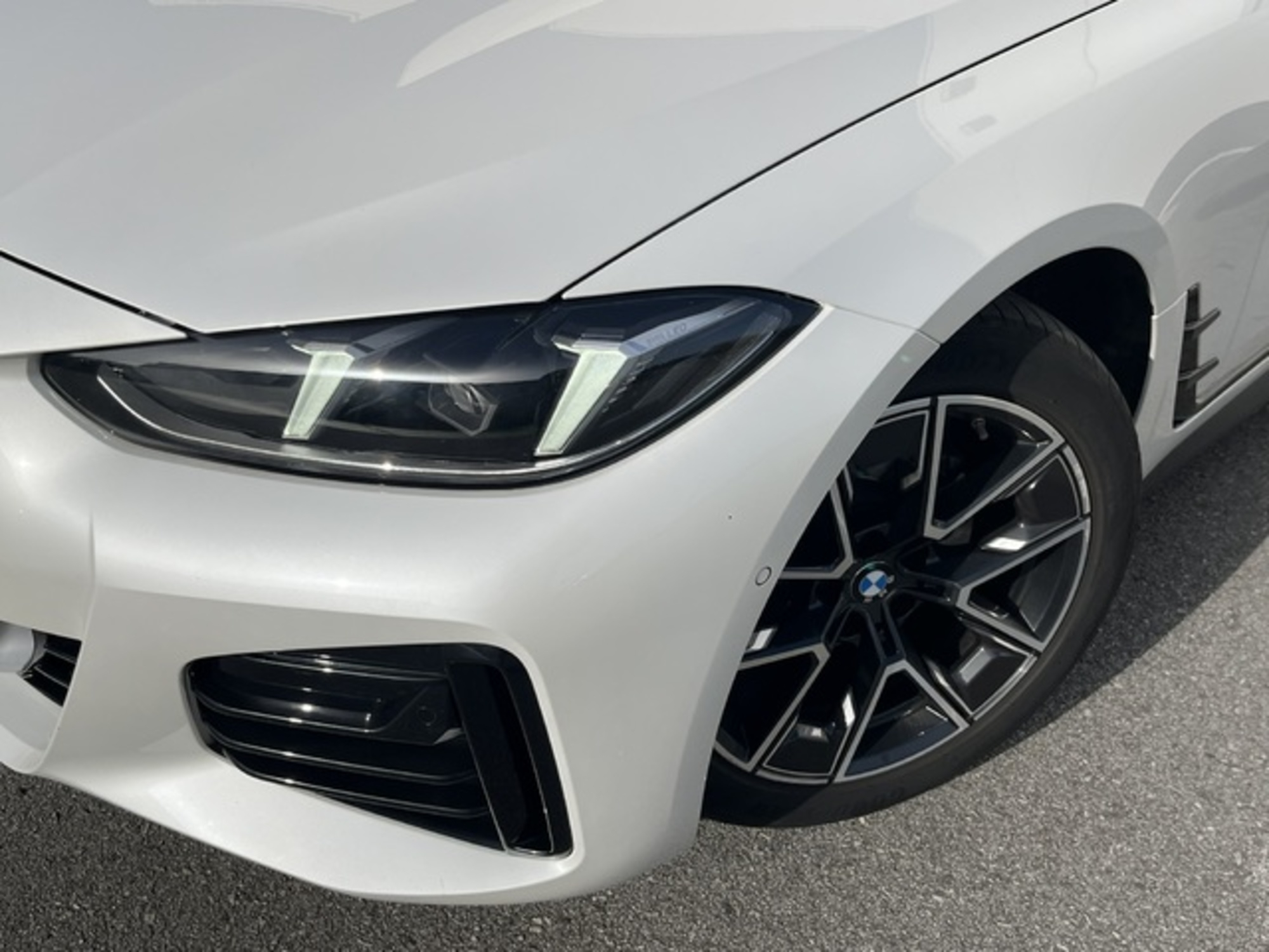 Renting BMW Serie 4 420d Gran Coupe 140 kW (190 CV) 2 13