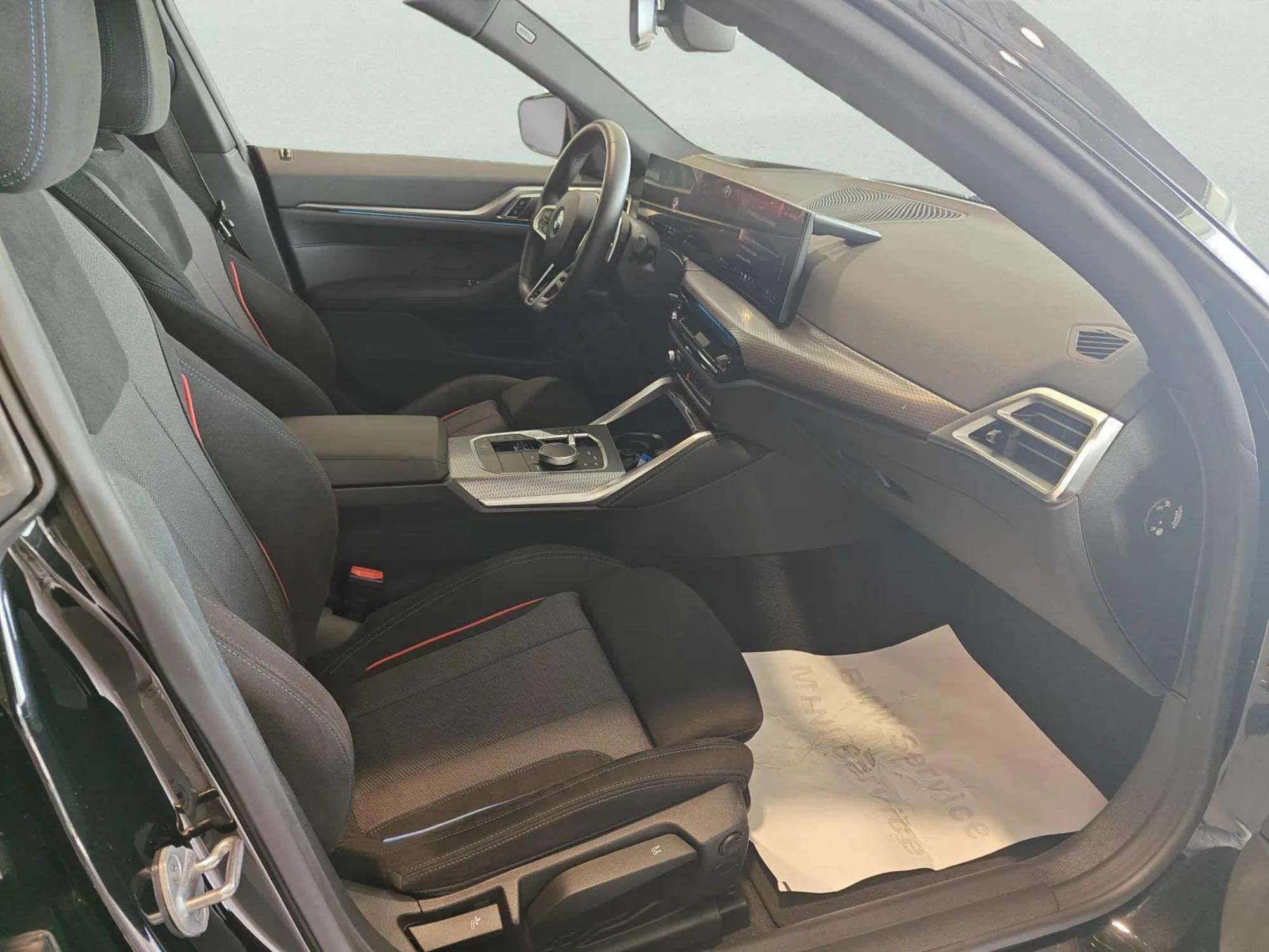 Renting BMW Serie 4 420d Gran Coupe 140 kW (190 CV) 2 11