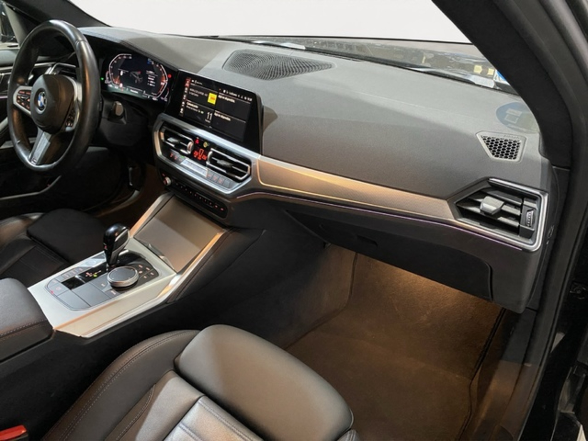 Renting BMW Serie 4 420d Gran Coupe 140 kW (190 CV) 2 12