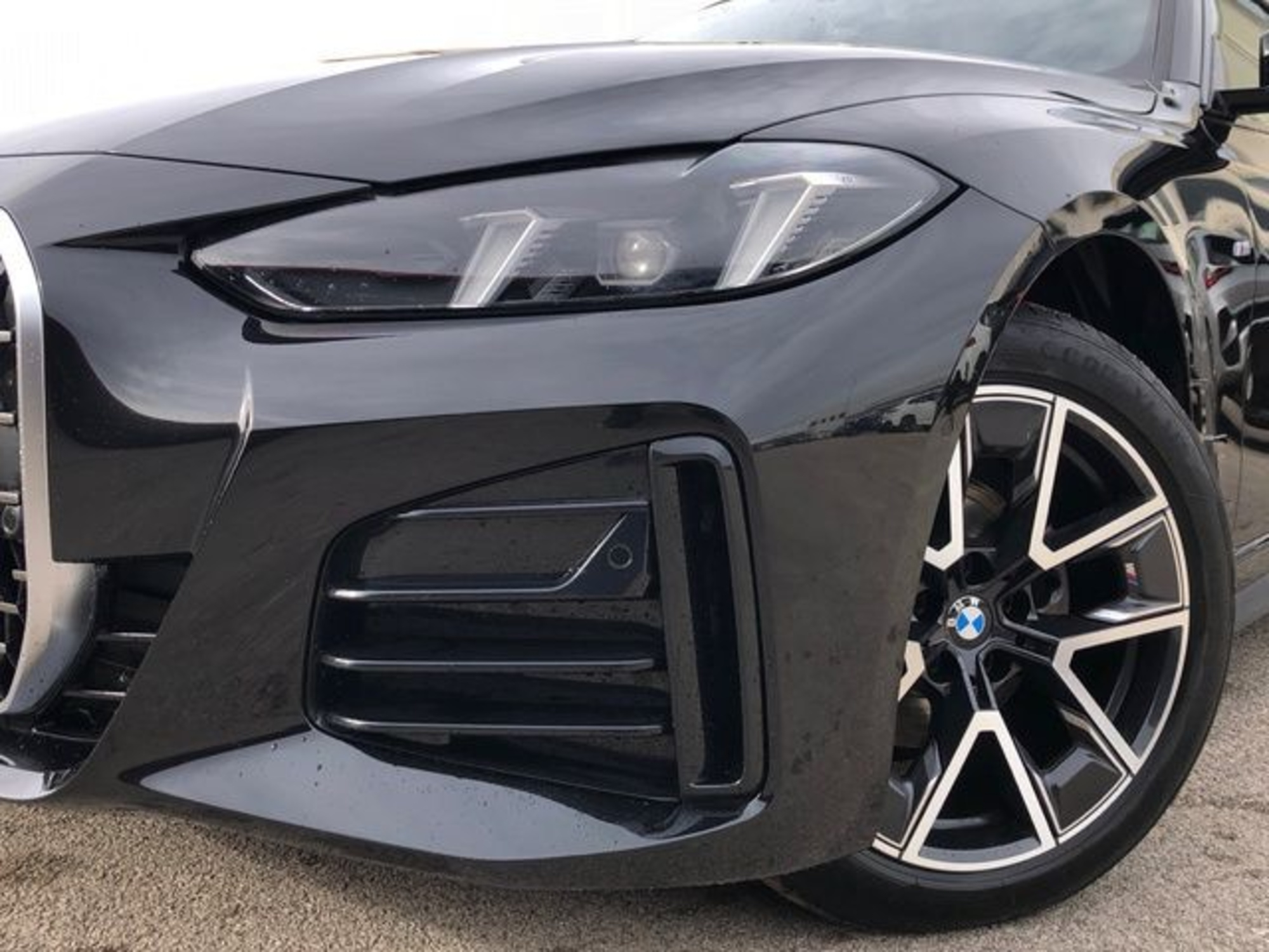 Renting BMW Serie 4 420d Gran Coupe 140 kW (190 CV) 2 13