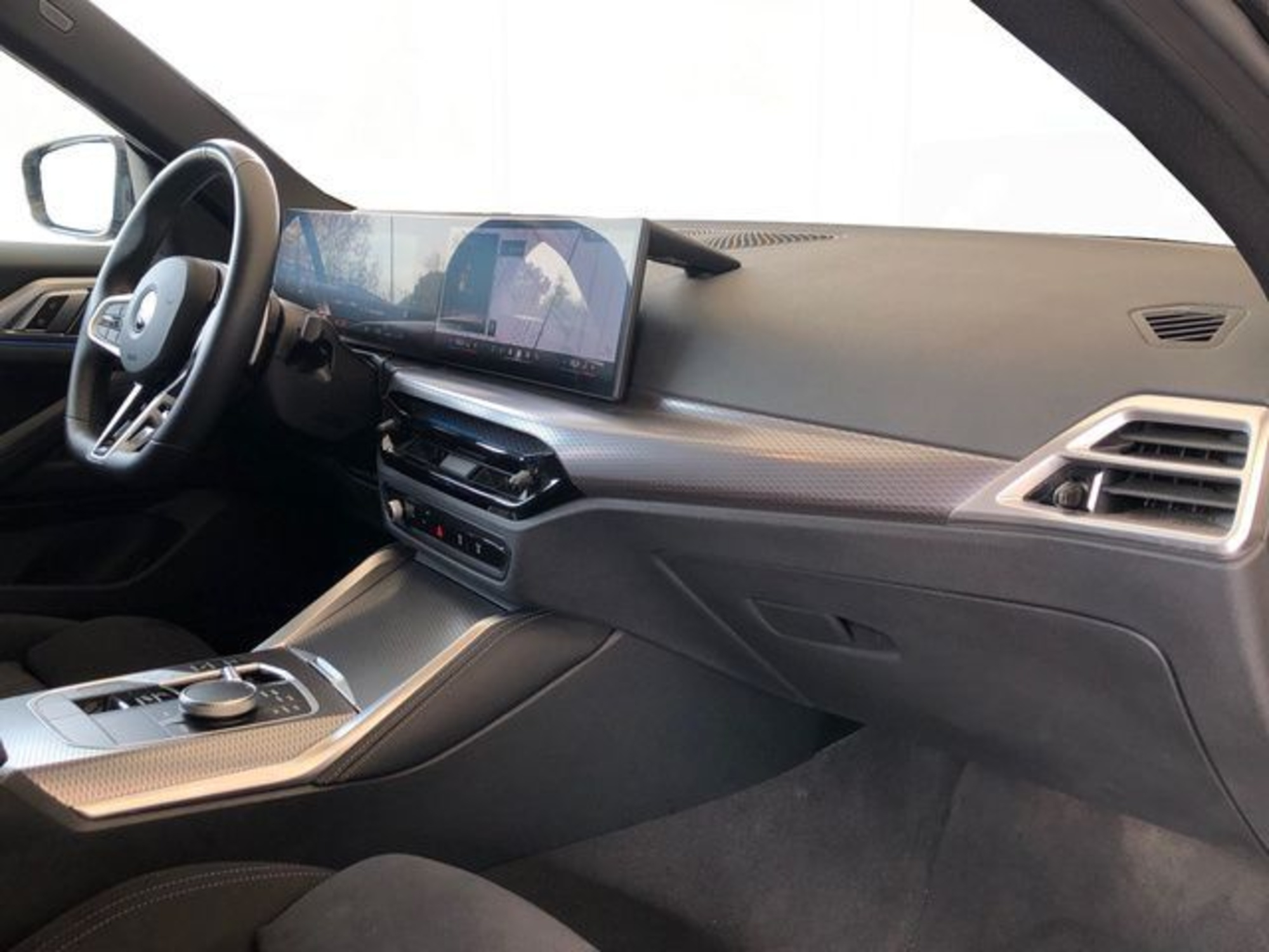 Renting BMW Serie 4 420d Gran Coupe 140 kW (190 CV) 2 13