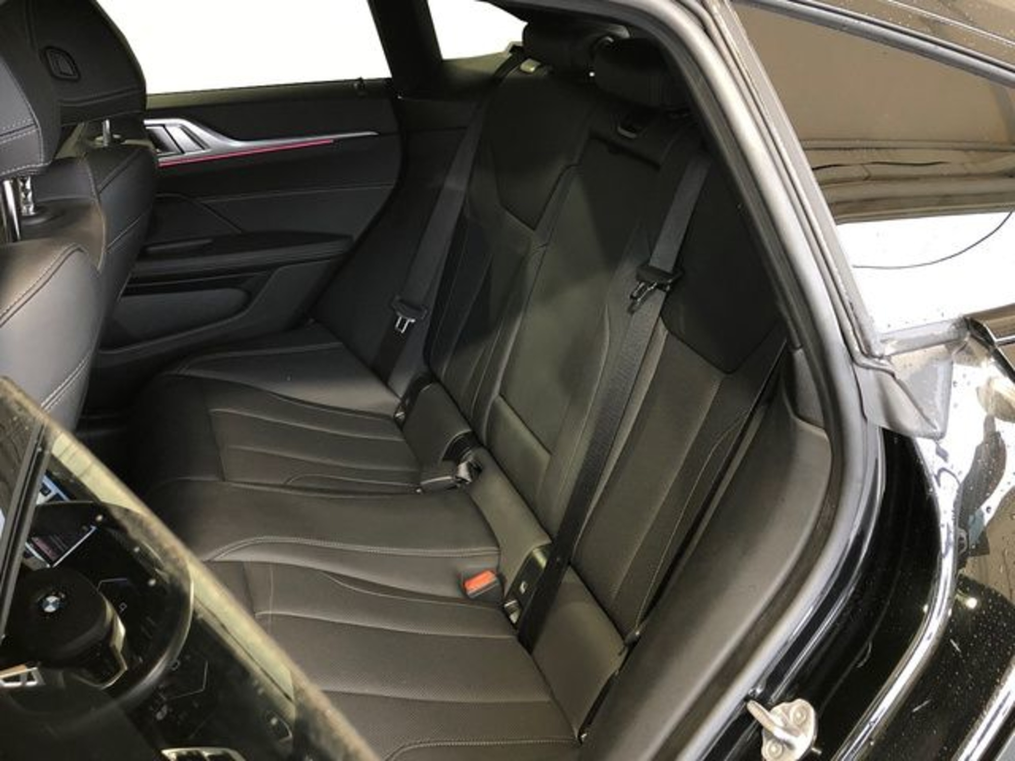 Renting BMW Serie 4 420d Gran Coupe 140 kW (190 CV) 2 14