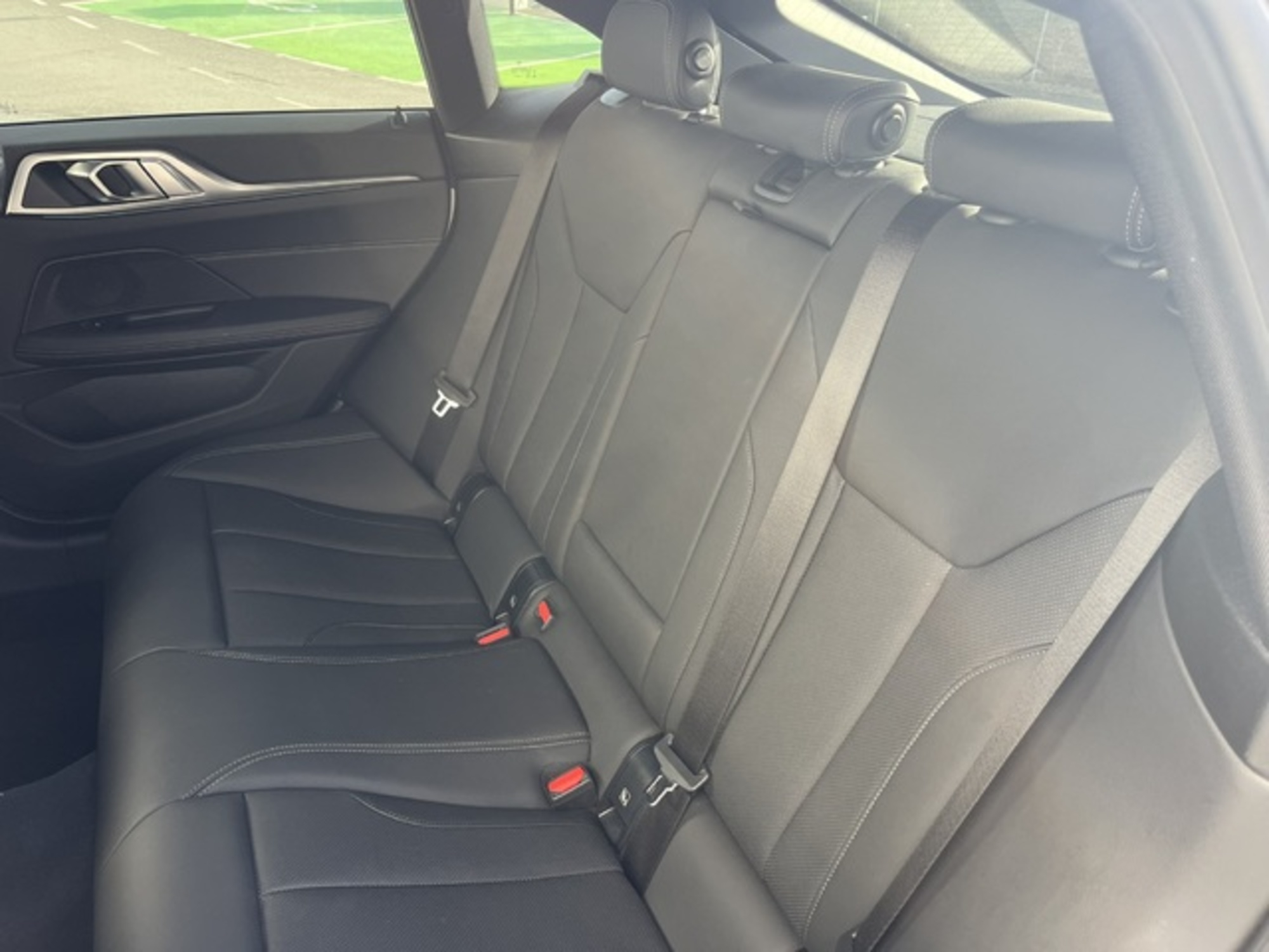 Renting BMW Serie 4 420d Gran Coupe 140 kW (190 CV) 2 18