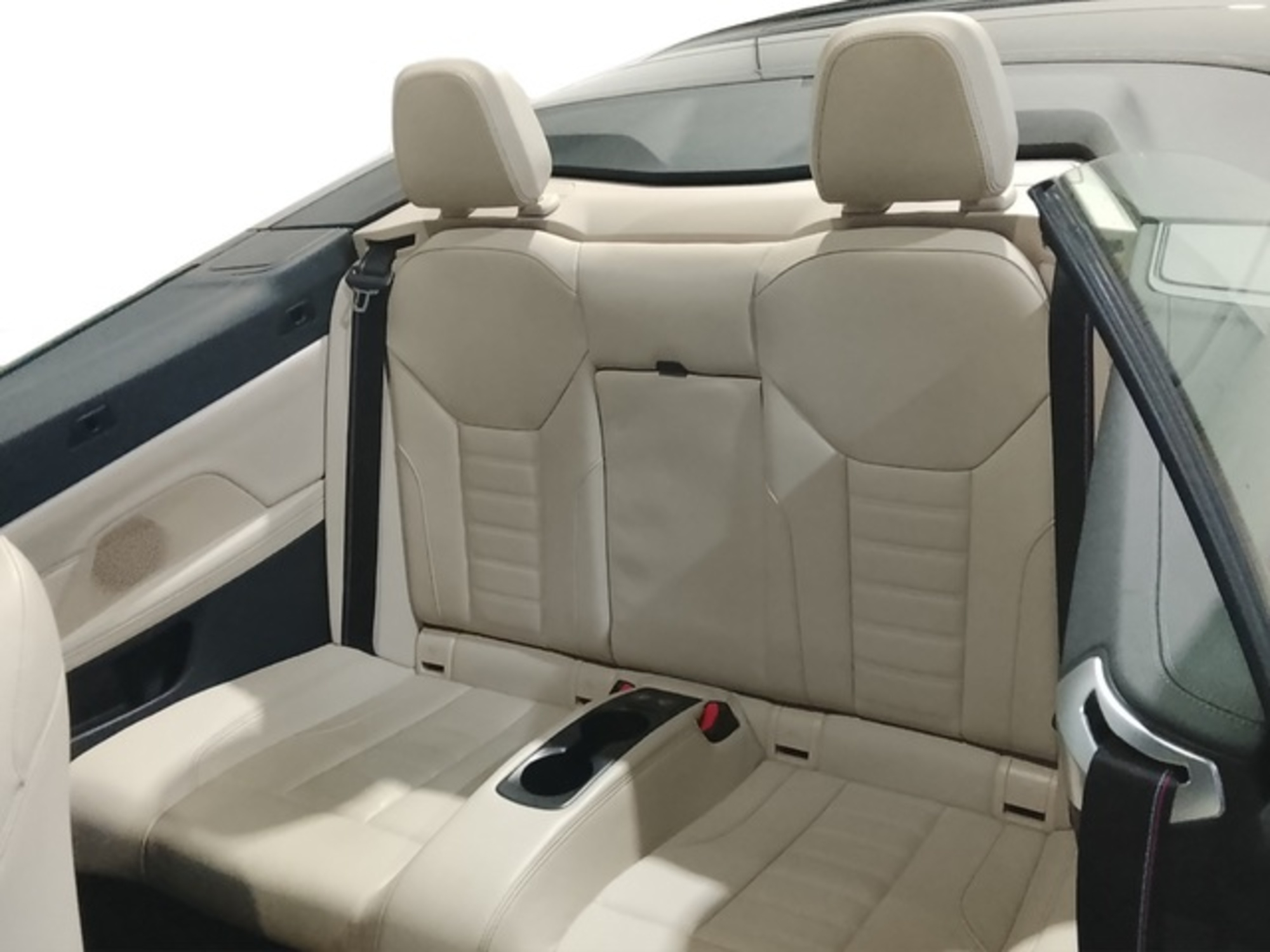 Renting BMW Serie 4 420i Cabrio 135 kW (184 CV) 3