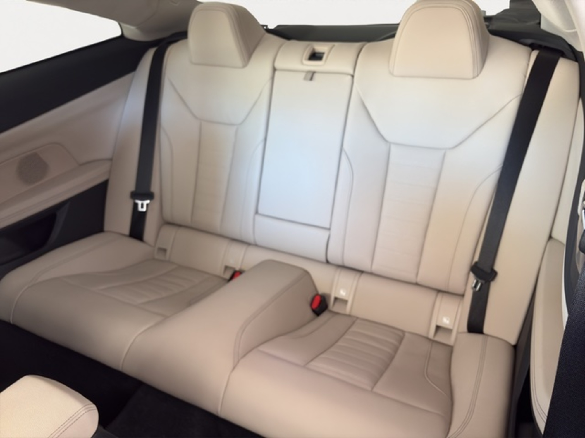 Renting BMW Serie 4 420i Coupe 135 kW (184 CV) 7