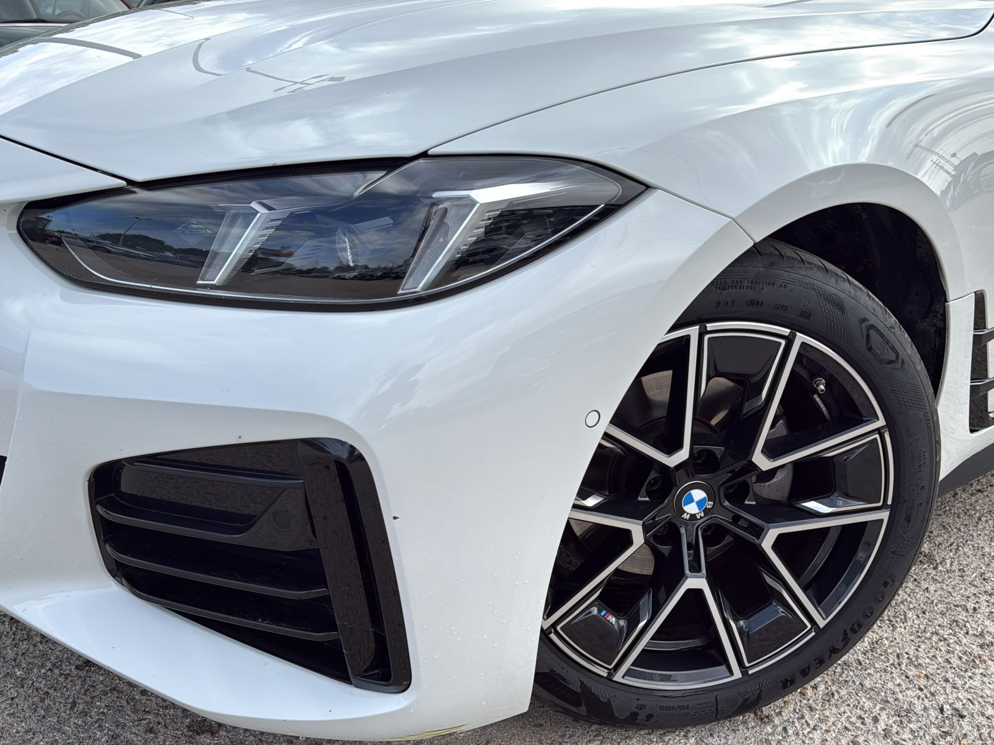 Renting BMW Serie 4 420i Gran Coupe 135 kW (184 CV) 1 1