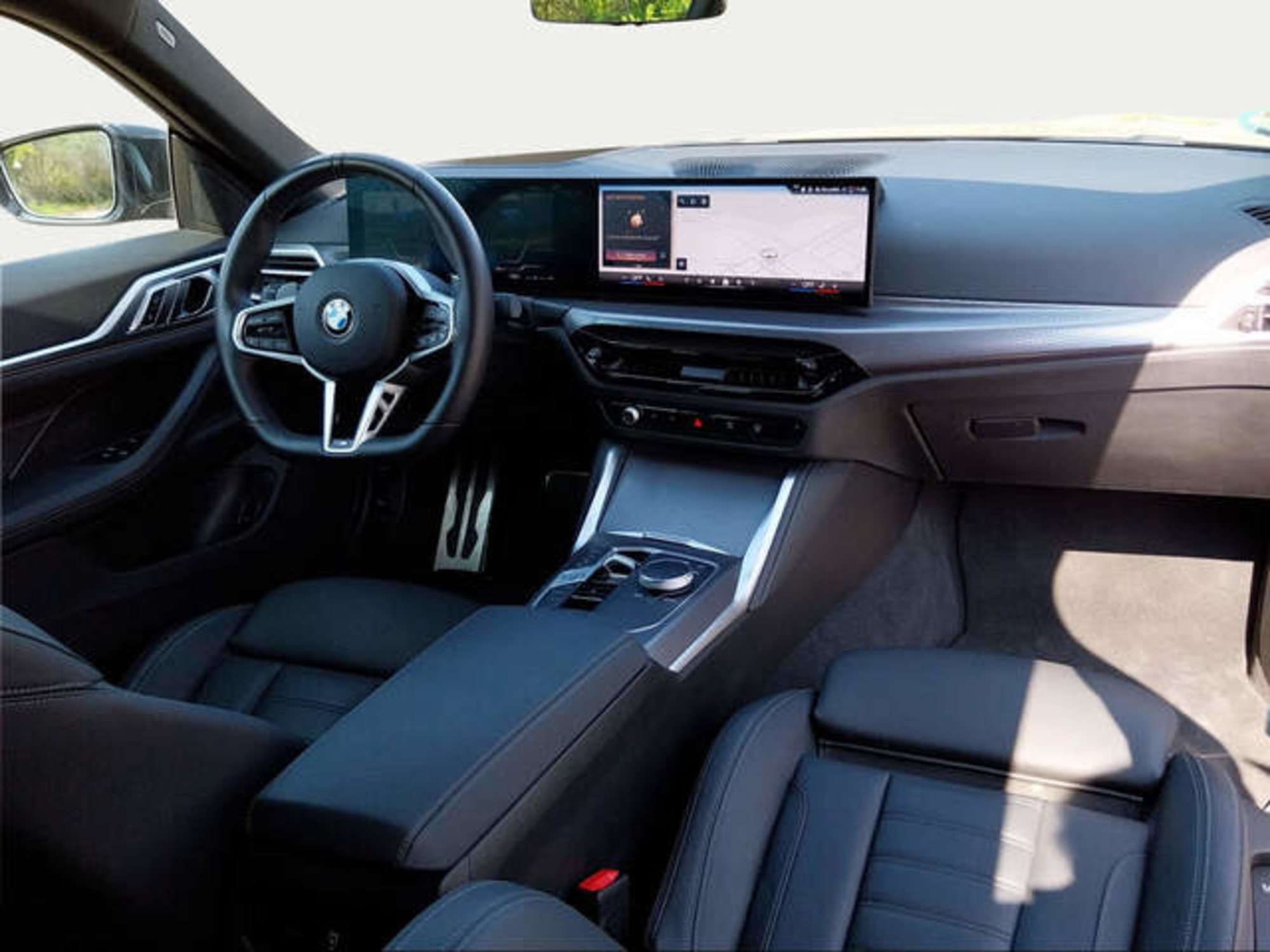 Renting BMW Serie 4 420i Gran Coupe 135 kW (184 CV) 6 4