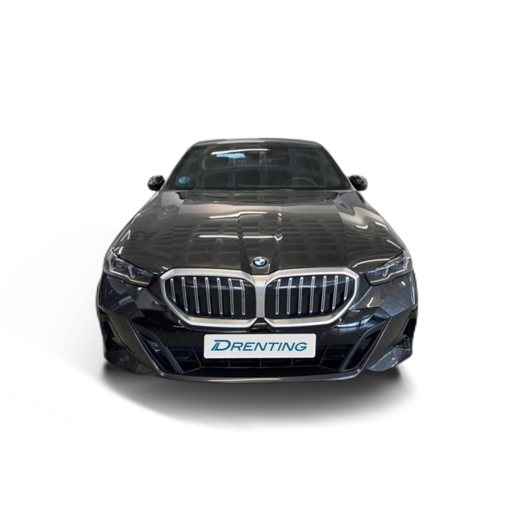 Renting BMW Serie 5 520d xDrive 145 kW (197 CV) 2