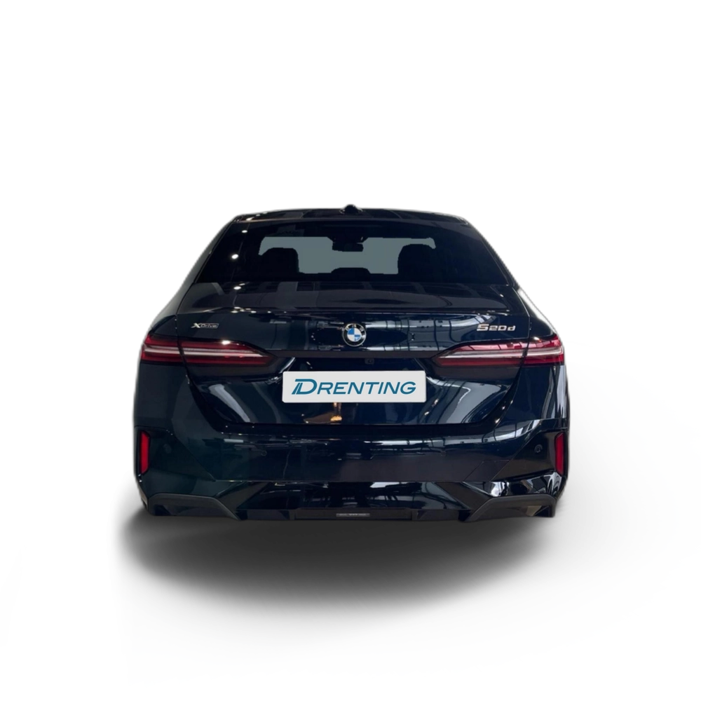 Renting BMW Serie 5 520d xDrive 145 kW (197 CV) 5