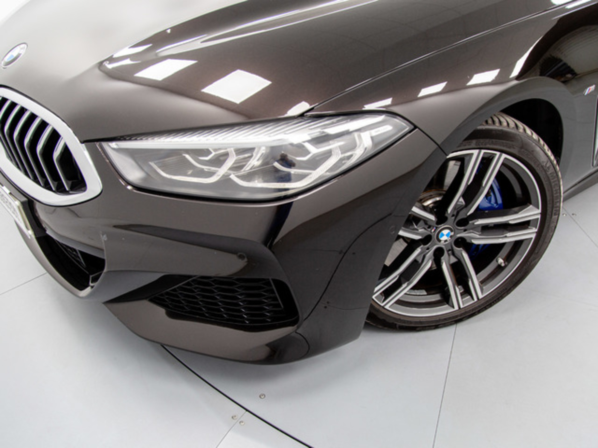 Renting BMW Serie 8 840d xDrive Gran Coupe 235 kW (320 CV)