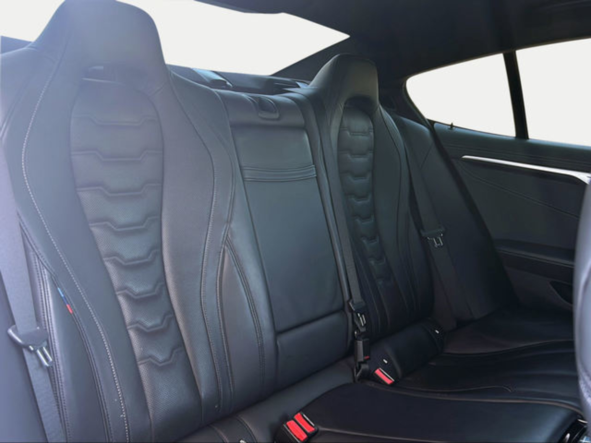 Renting BMW Serie 8 840d xDrive Gran Coupe 250 kW (340 CV) 2