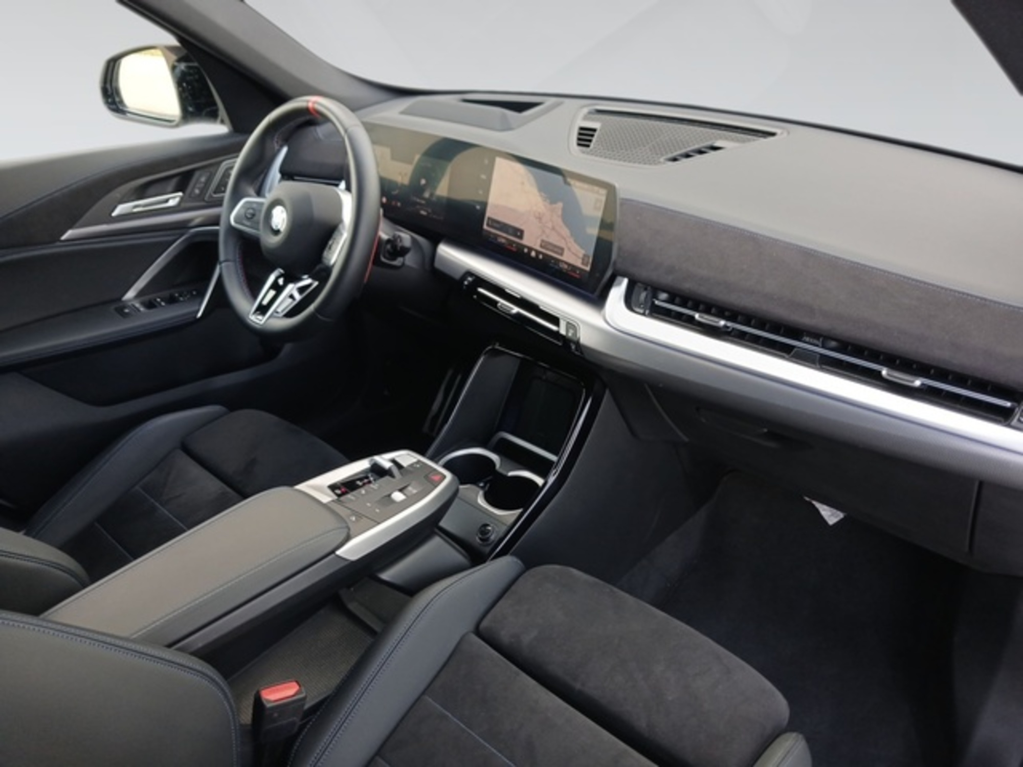 Renting BMW X1 M35i xDrive 221 kW (300 CV)