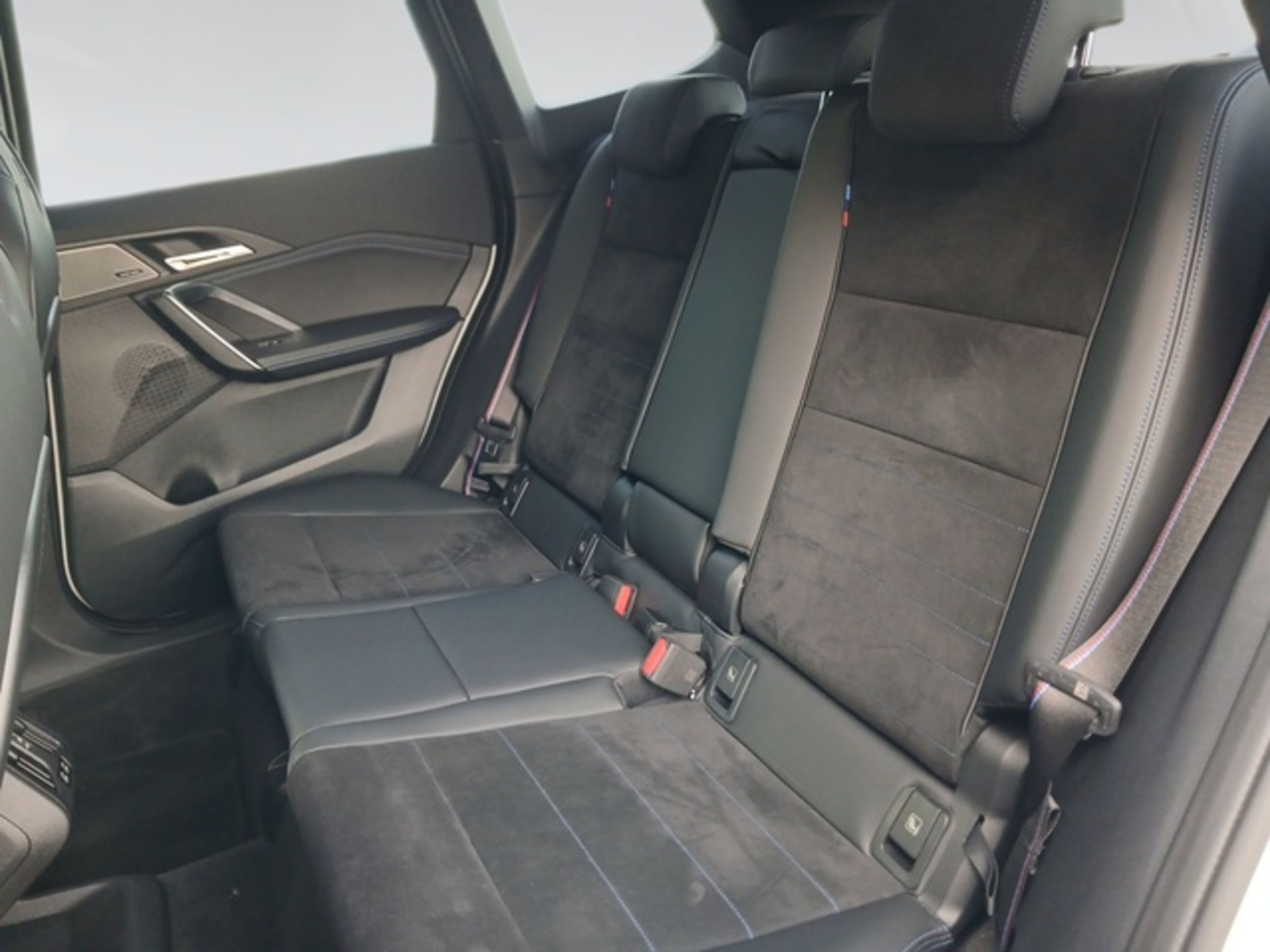 Renting BMW X1 M35i xDrive 221 kW (300 CV)