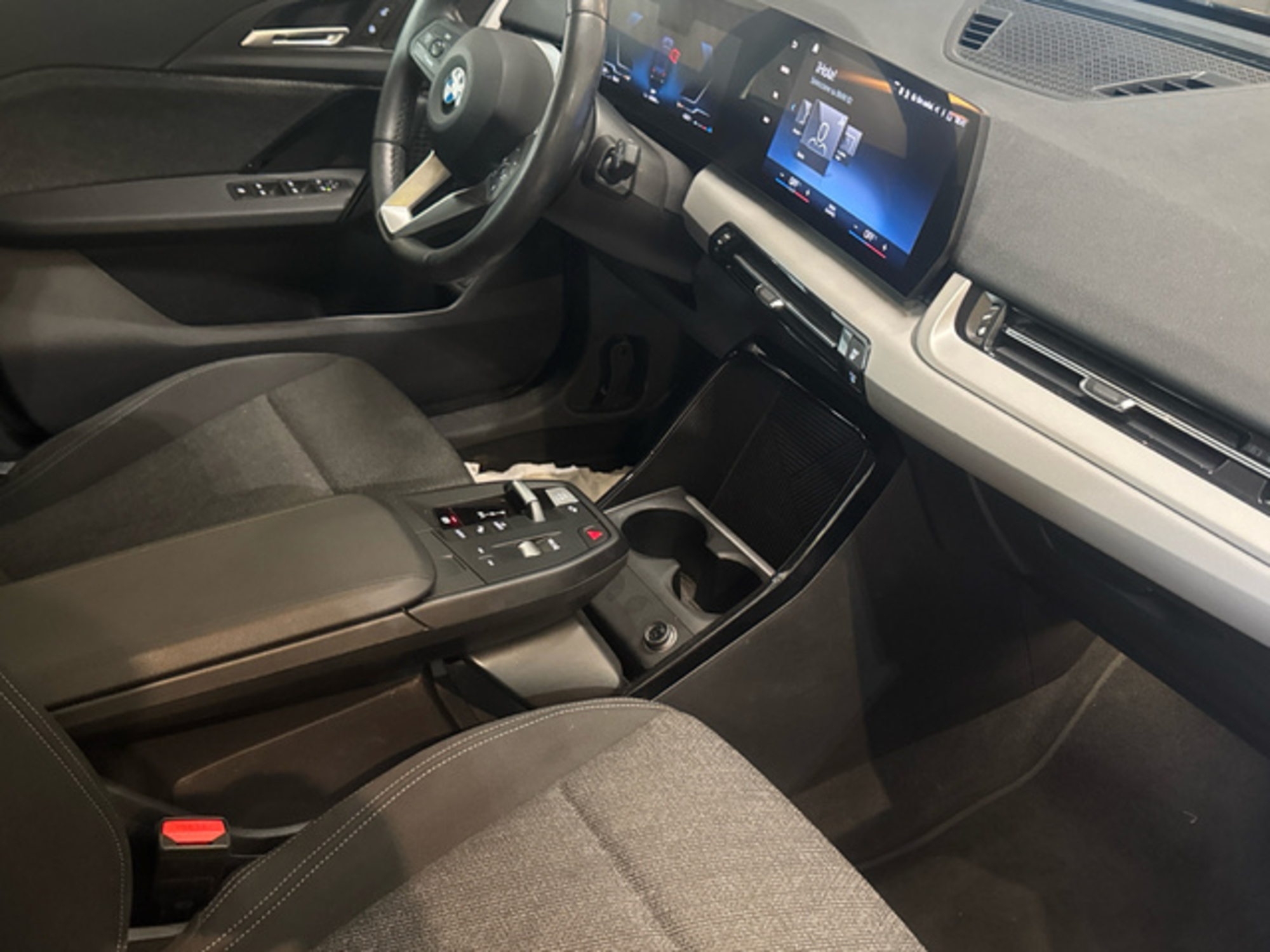 Renting BMW X1 sDrive18d 110 kW (150 CV) 14 11