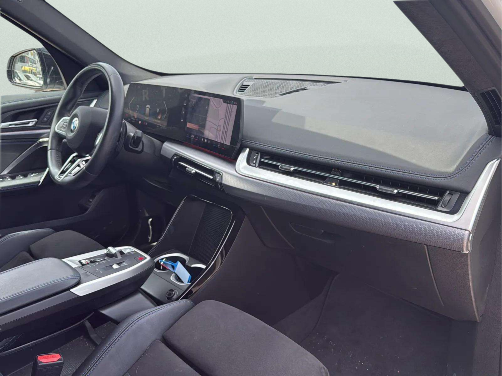 Renting BMW X1 sDrive18d 110 kW (150 CV) 14 17