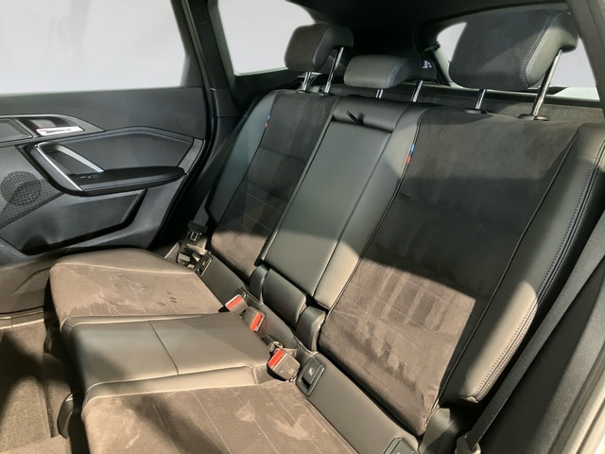 Renting BMW X1 sDrive18d 110 kW (150 CV) 14 18