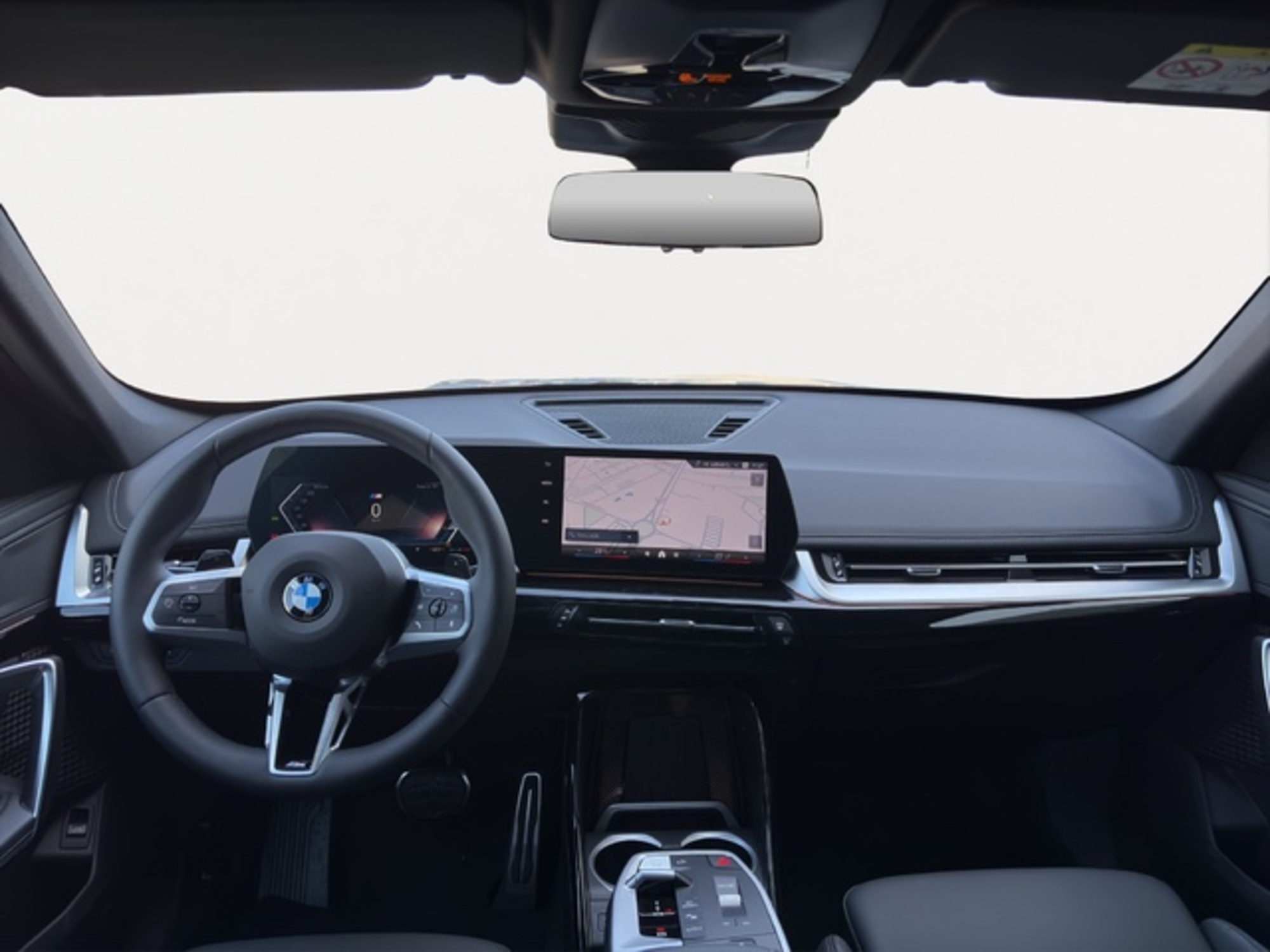 Renting BMW X1 sDrive18d 110 kW (150 CV) 3