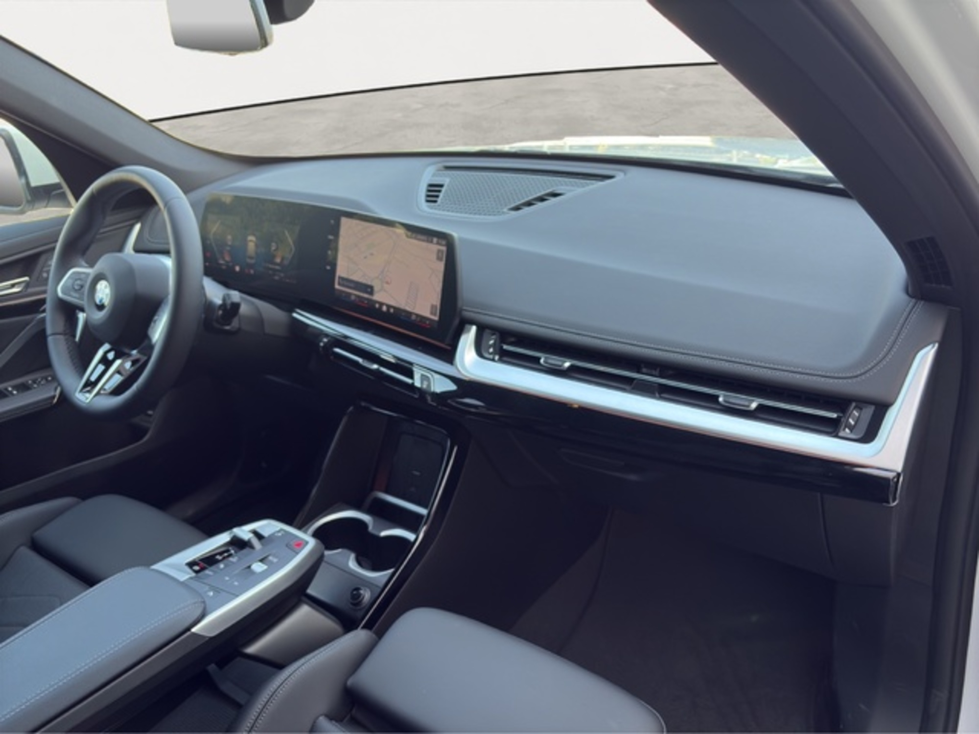 Renting BMW X1 sDrive18d 110 kW (150 CV) 3
