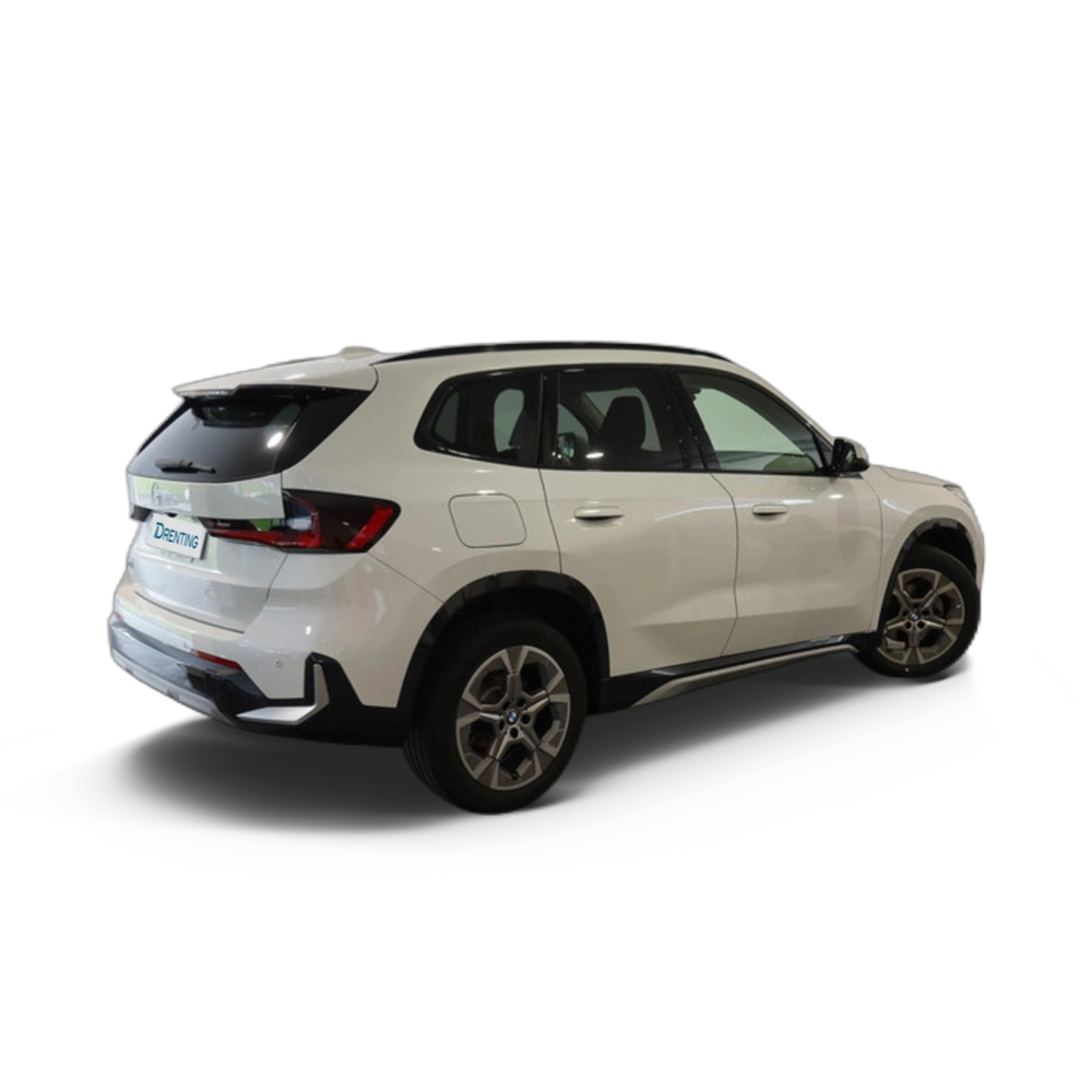 Renting BMW X1 sDrive18d 110 kW (150 CV) 3 8