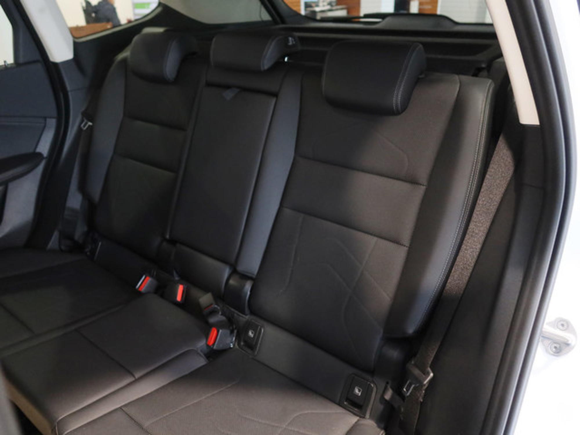 Renting BMW X1 sDrive18d 110 kW (150 CV) 3 8