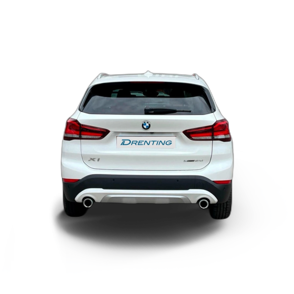 Renting BMW X1 sDrive18d 110 kW (150 CV) 6 31