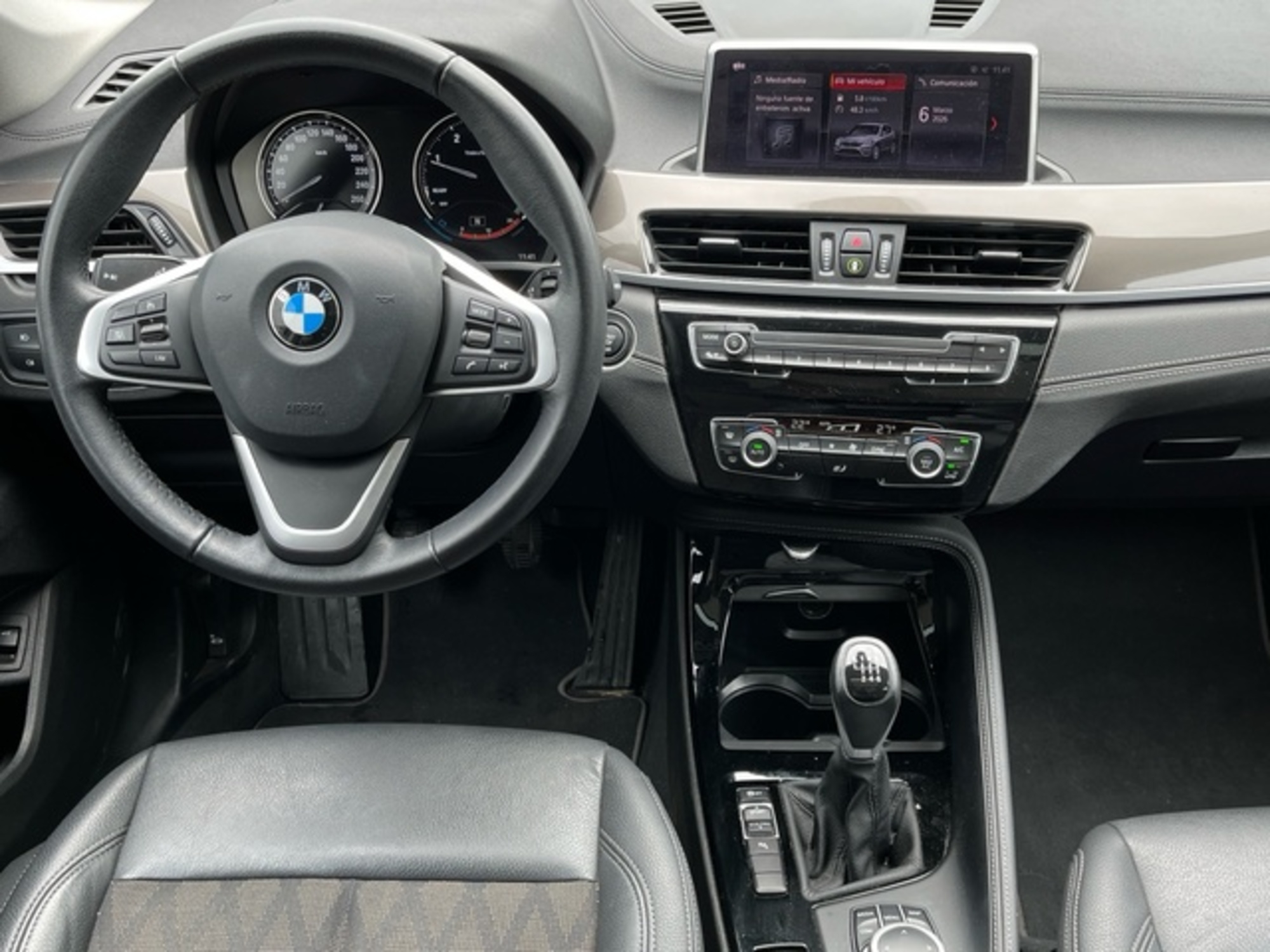 Renting BMW X1 sDrive18d 110 kW (150 CV) 6 31