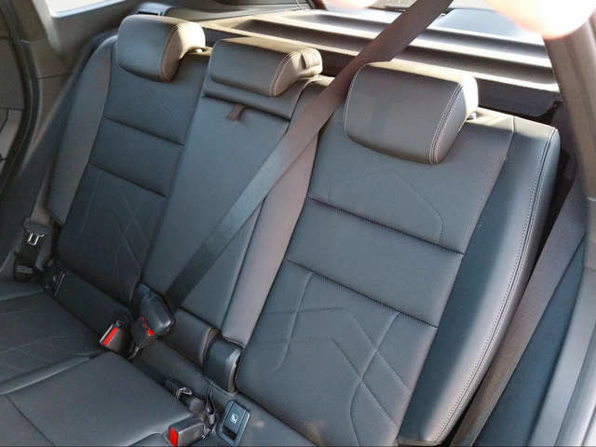 Renting BMW X1 sDrive18d 110 kW (150 CV) 6 33