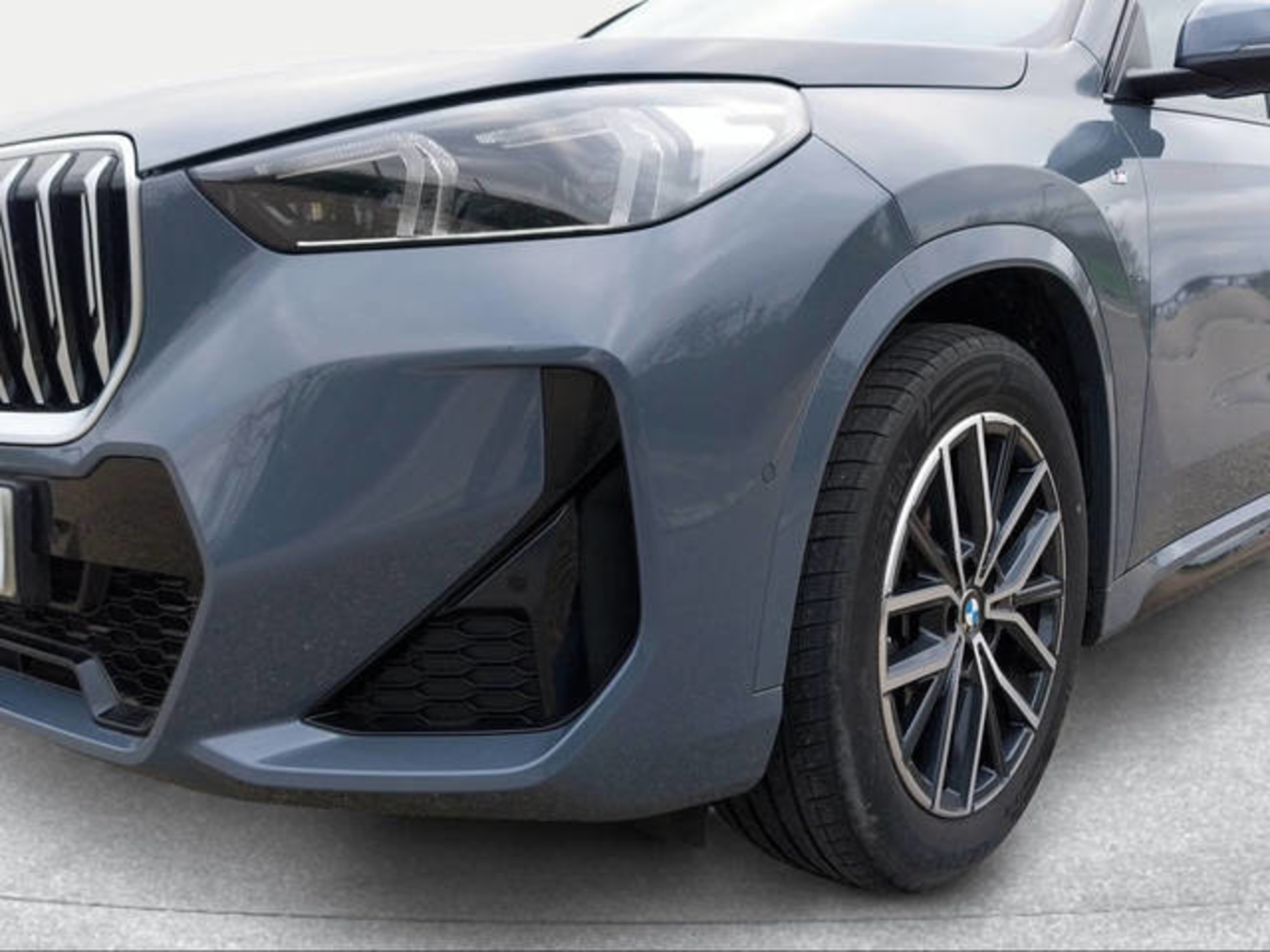 Renting BMW X1 sDrive18d 110 kW (150 CV) 6 34
