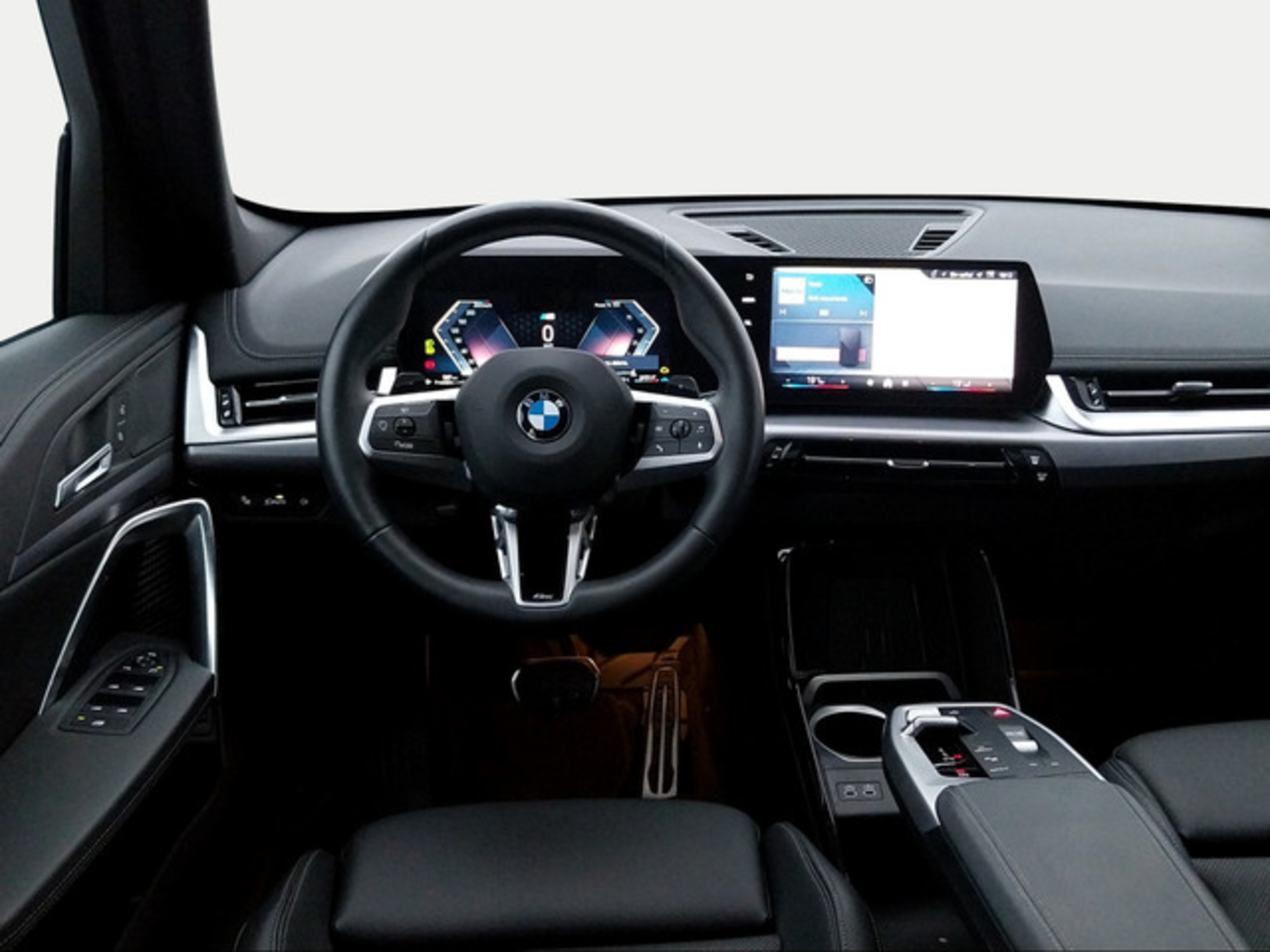 Renting BMW X1 sDrive18d 110 kW (150 CV) 6 35