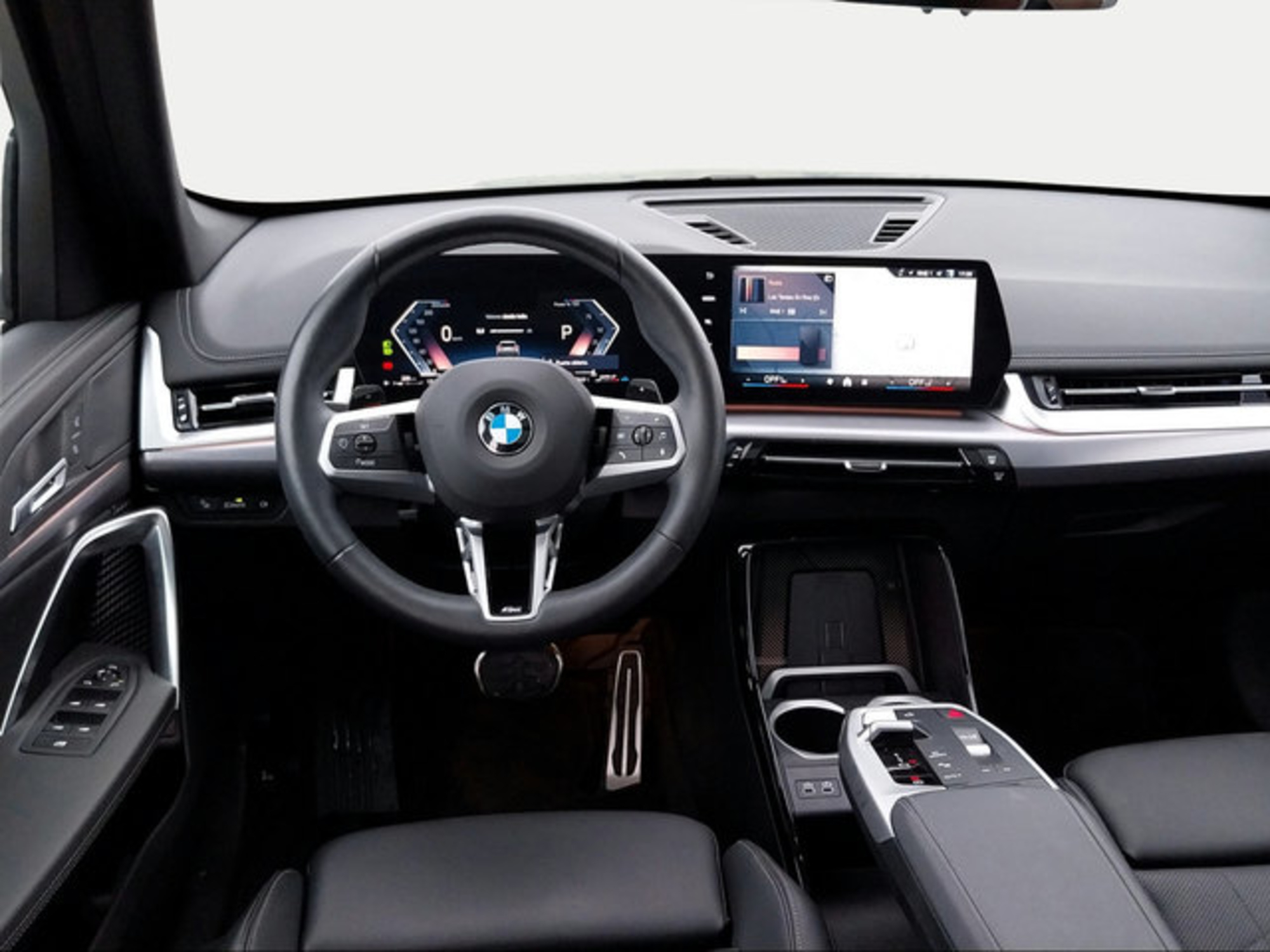 Renting BMW X1 sDrive18d 110 kW (150 CV) 6 36