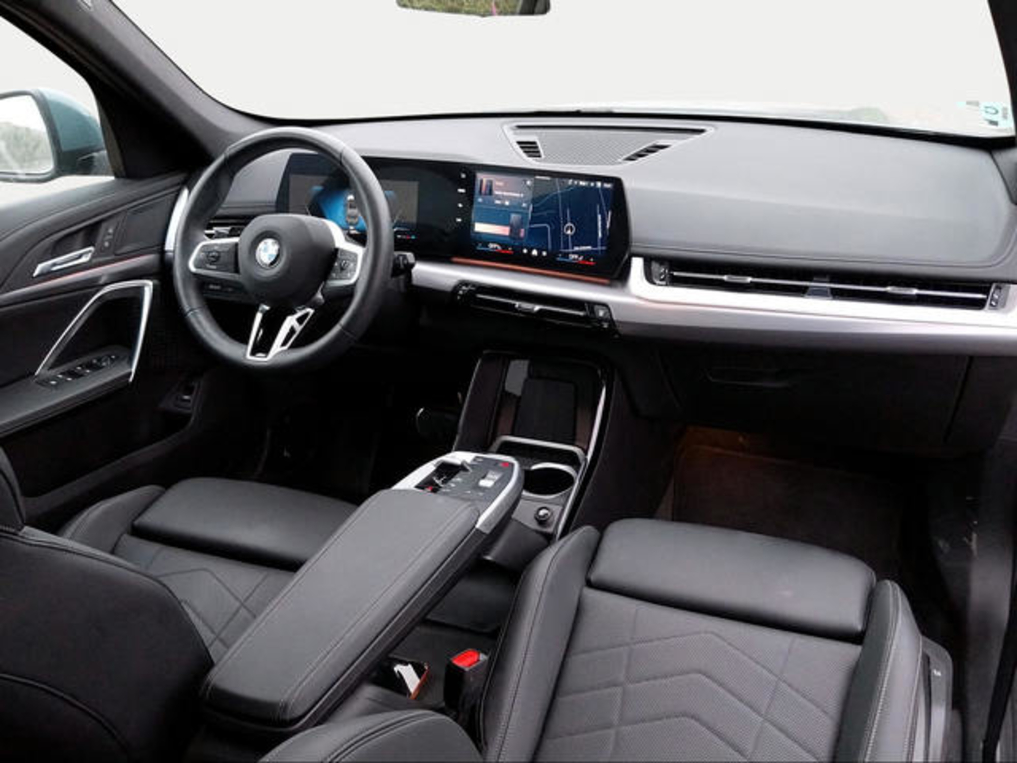 Renting BMW X1 sDrive18d 110 kW (150 CV) 6 36