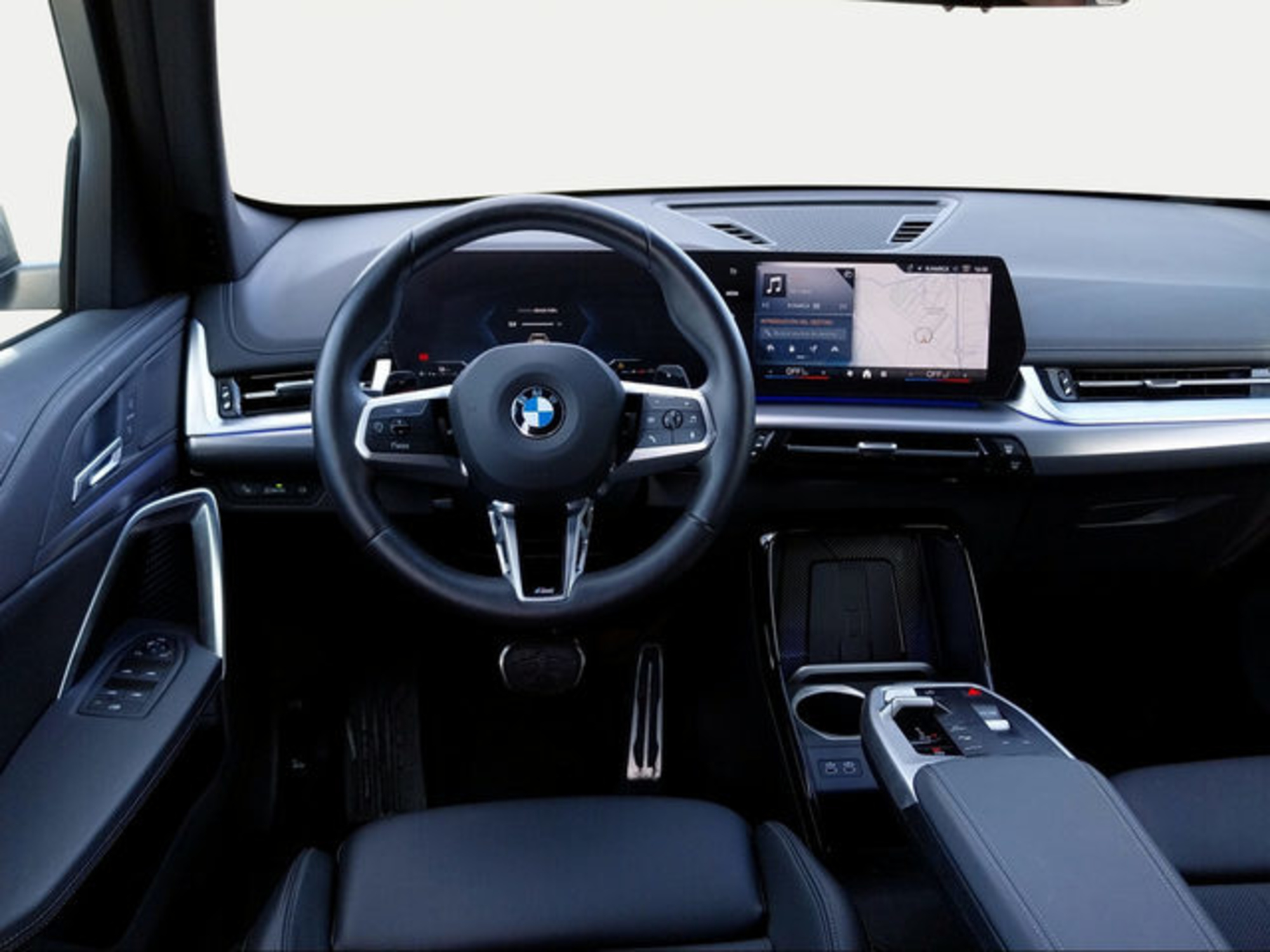 Renting BMW X1 sDrive18d 110 kW (150 CV) 6 37