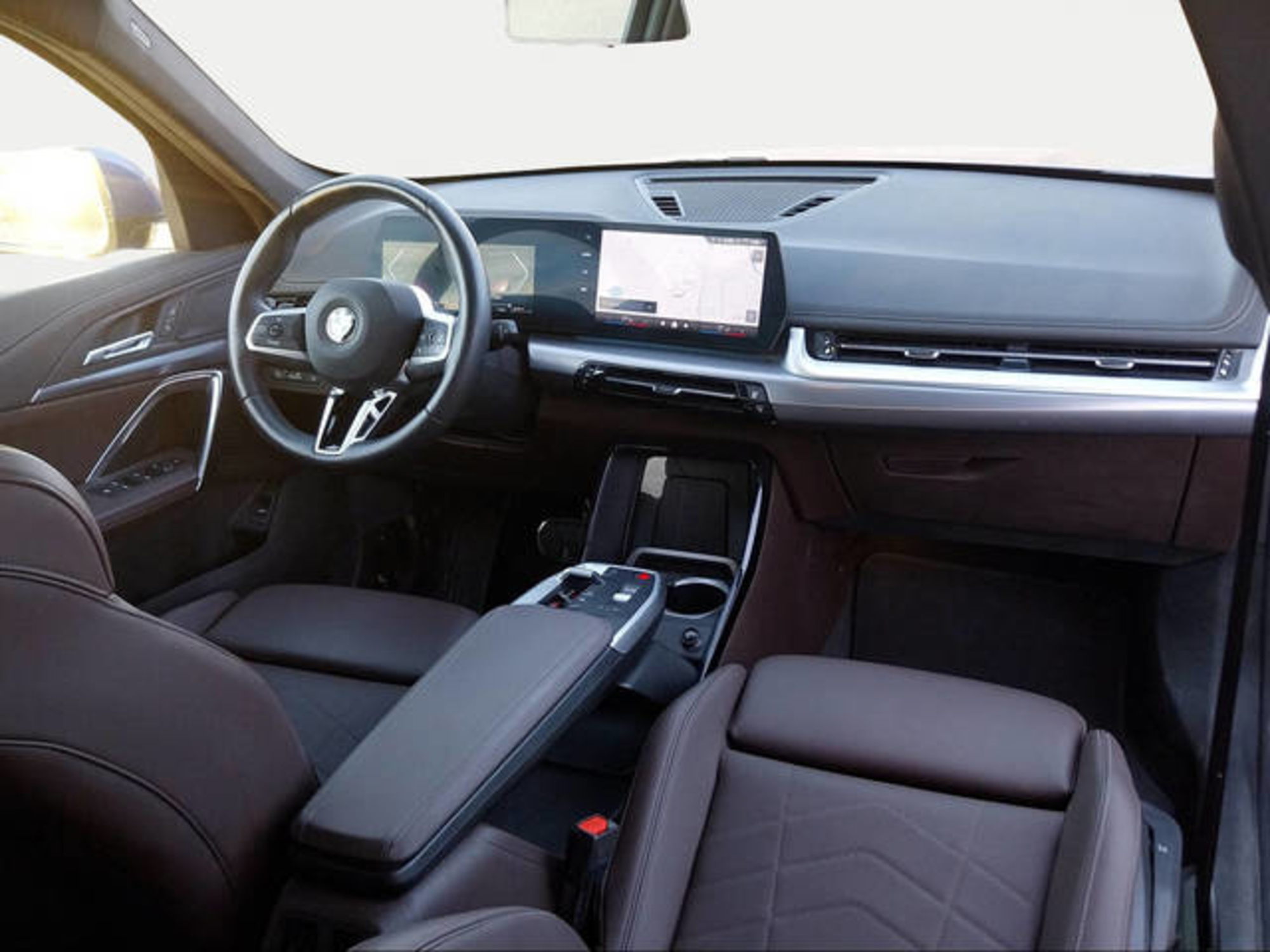 Renting BMW X1 sDrive18d 110 kW (150 CV) 6 38