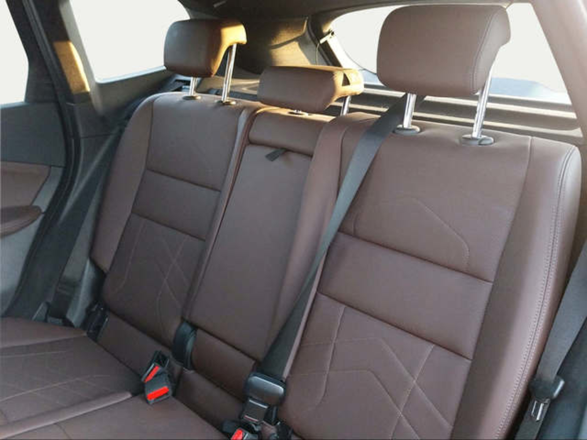 Renting BMW X1 sDrive18d 110 kW (150 CV) 6 38