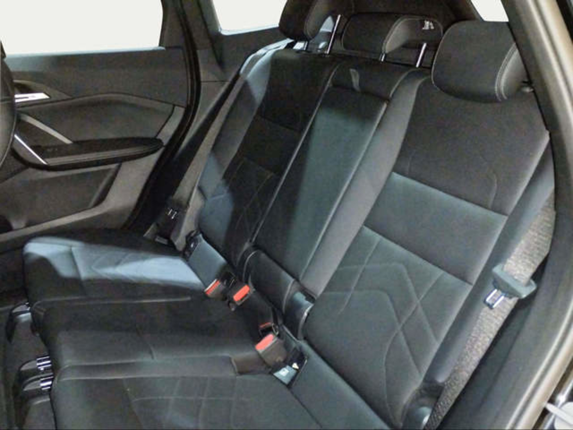 Renting BMW X1 sDrive18d 110 kW (150 CV) 6 39