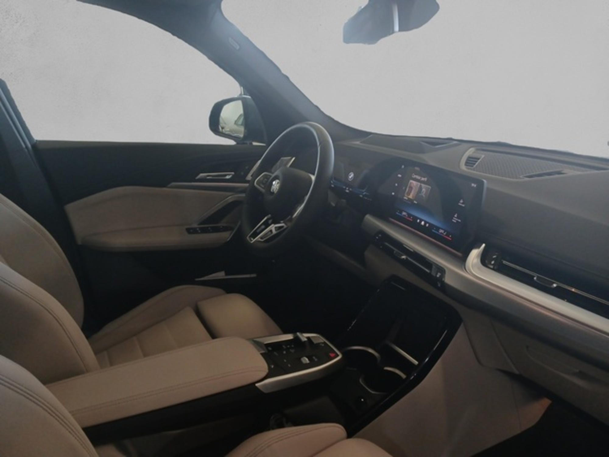 Renting BMW X1 sDrive18d 110 kW (150 CV) 7 12
