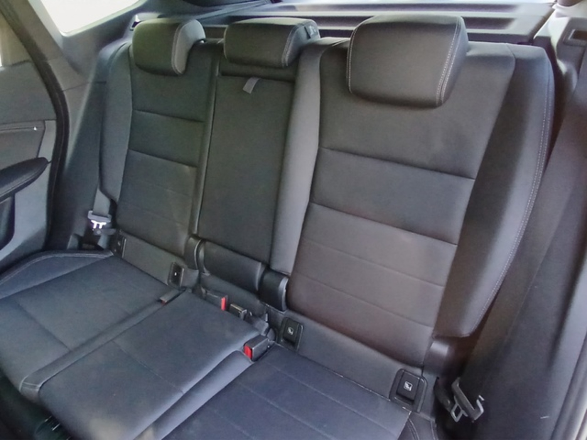Renting BMW X1 sDrive18i 100 kW (136 CV) 5