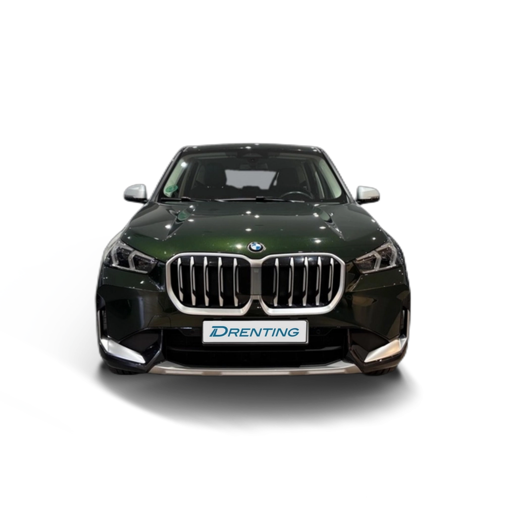 Renting BMW X1 sDrive18i 100 kW (136 CV) 8
