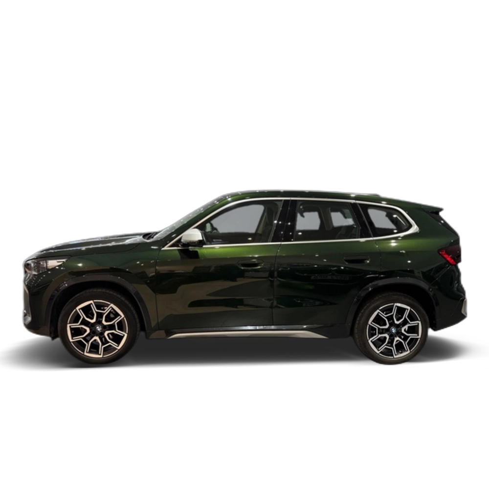 Renting BMW X1 sDrive18i 100 kW (136 CV) 8
