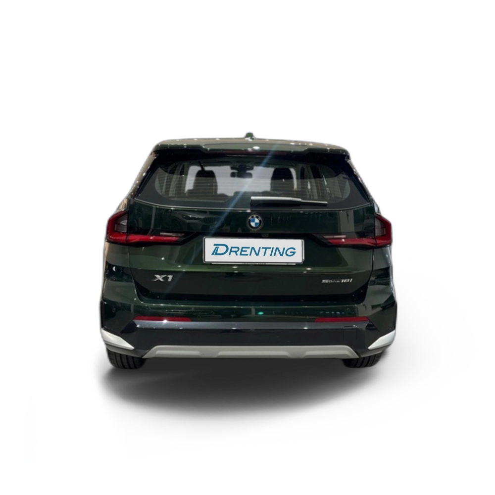 Renting BMW X1 sDrive18i 100 kW (136 CV) 8