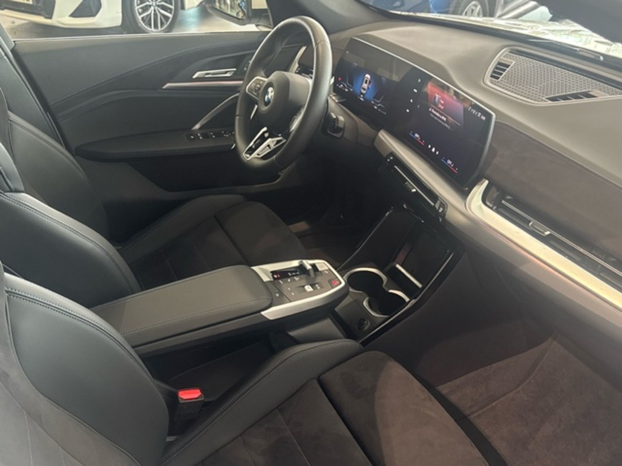 Renting BMW X1 sDrive20d 120 kW (163 CV) 20 4